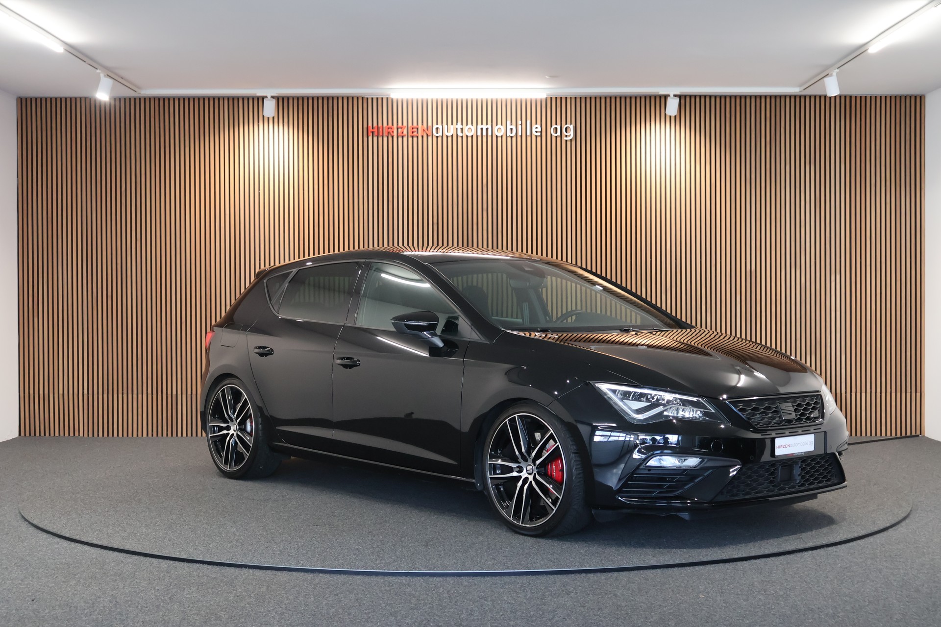 SEAT Leon 2.0 TSI Cupra 300 DSG-image-6