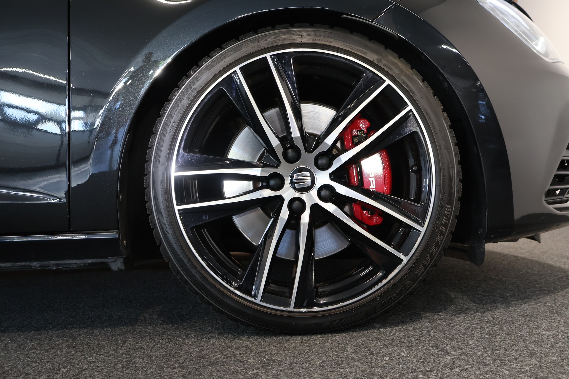 SEAT Leon 2.0 TSI Cupra 300 DSG-image-30