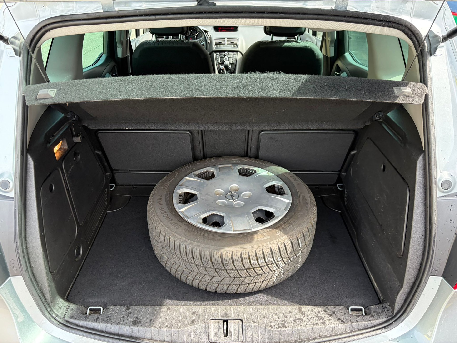 OPEL Meriva 1.4 Turbo Active Edition Automatic-image-7