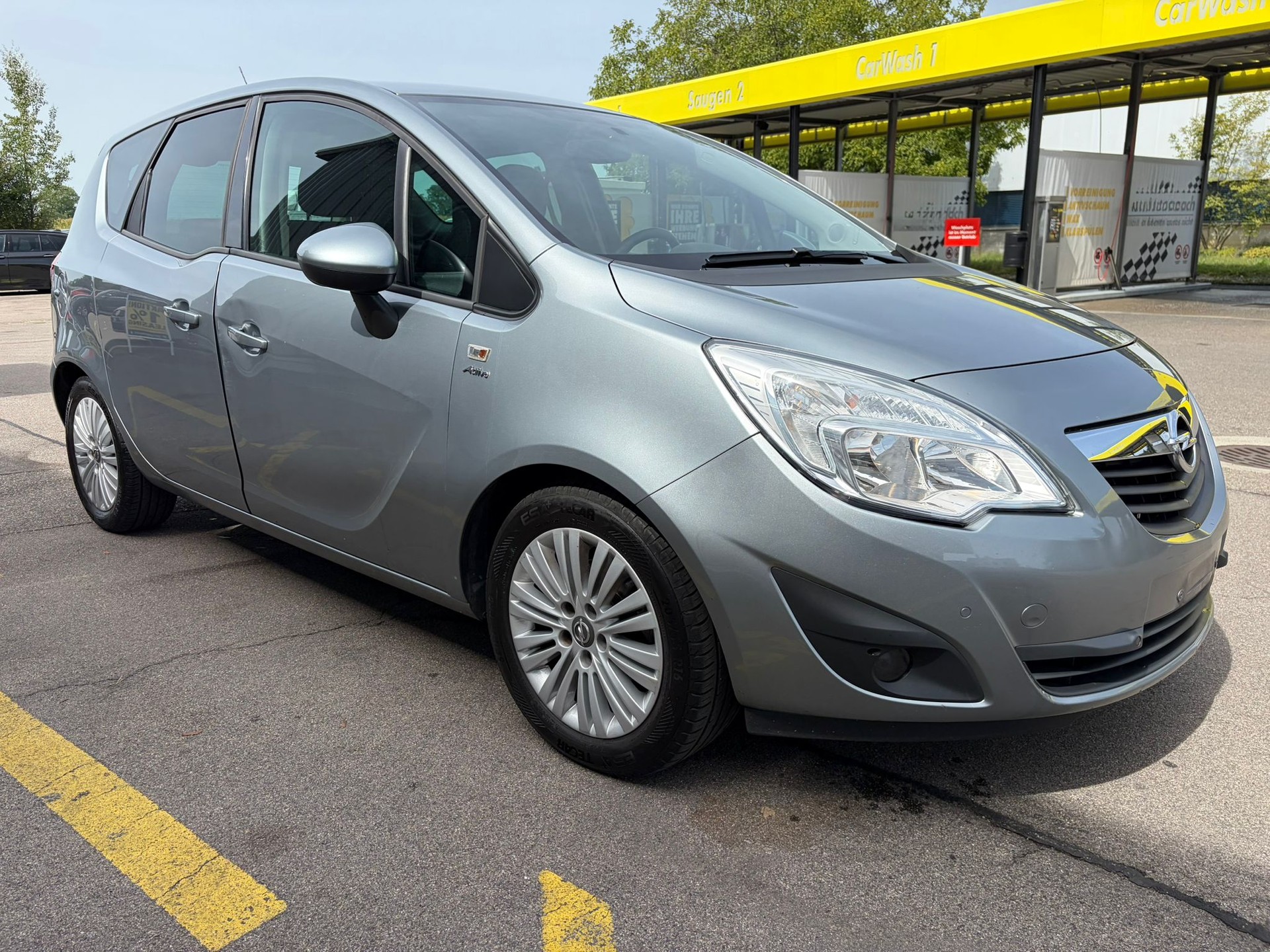 OPEL Meriva 1.4 Turbo Active Edition Automatic-image-2