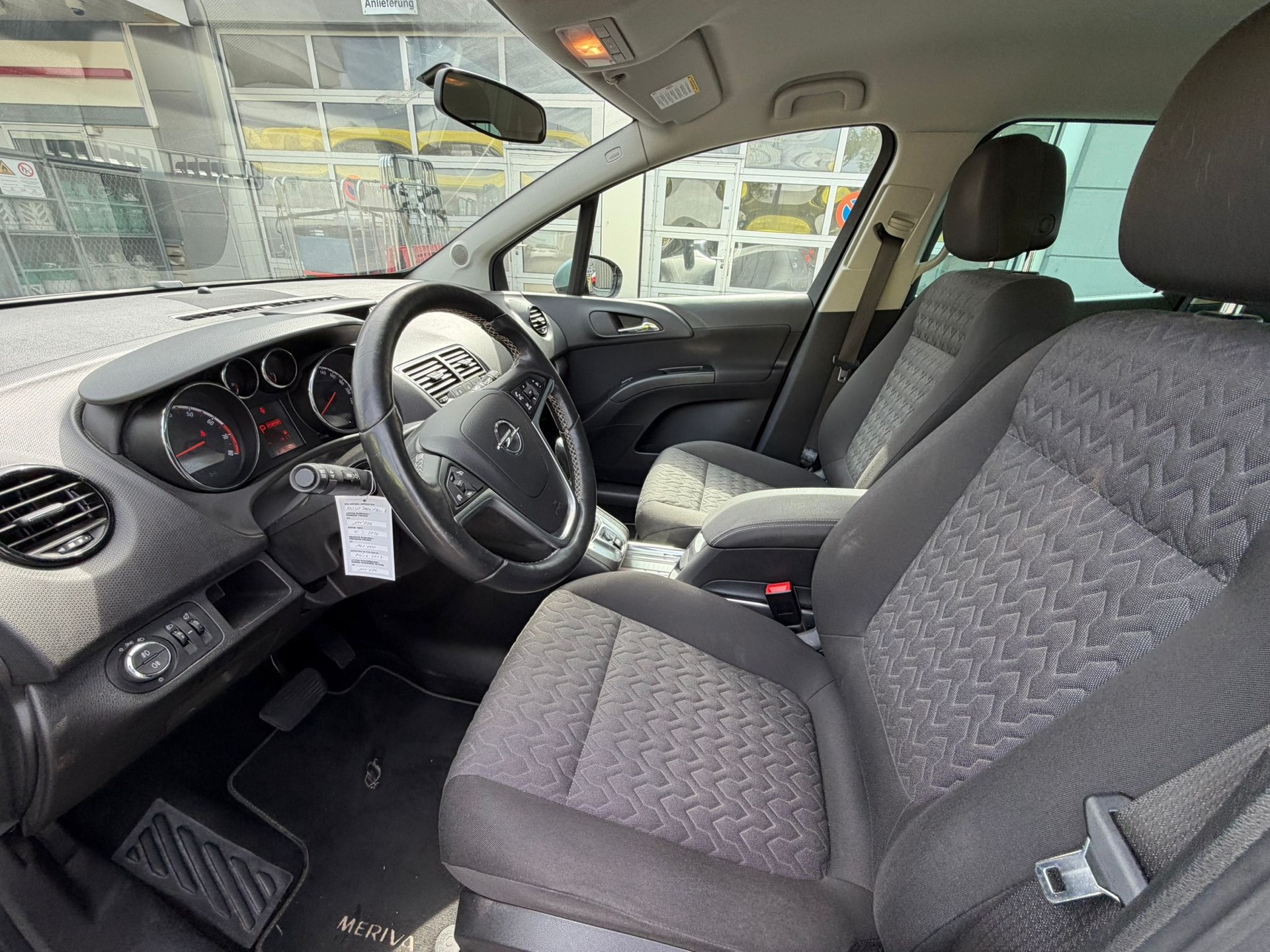 OPEL Meriva 1.4 Turbo Active Edition Automatic-image-12