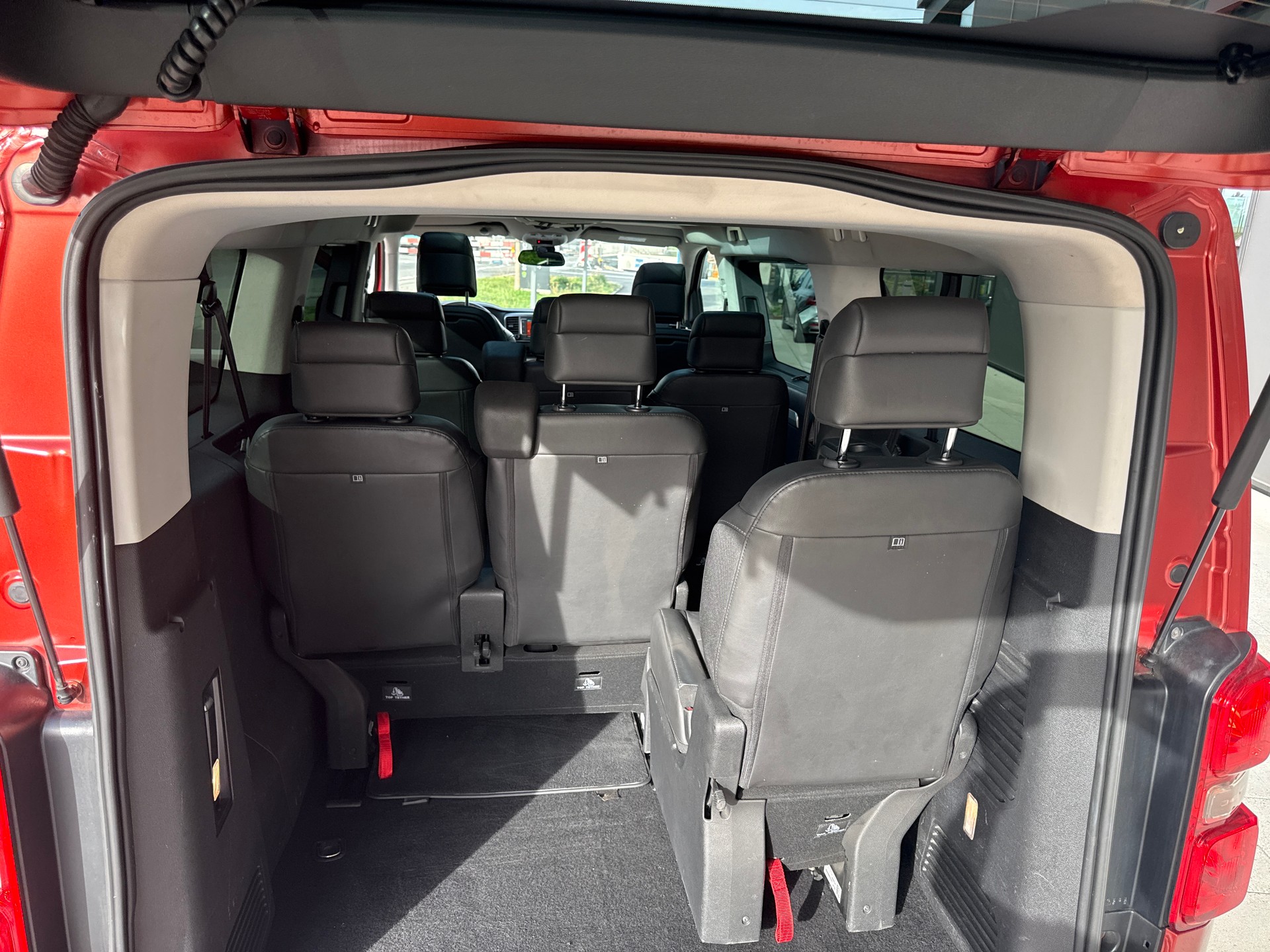 CITROEN Spacetourer 2.0 BlueHDi Shine XL EAT-image-5