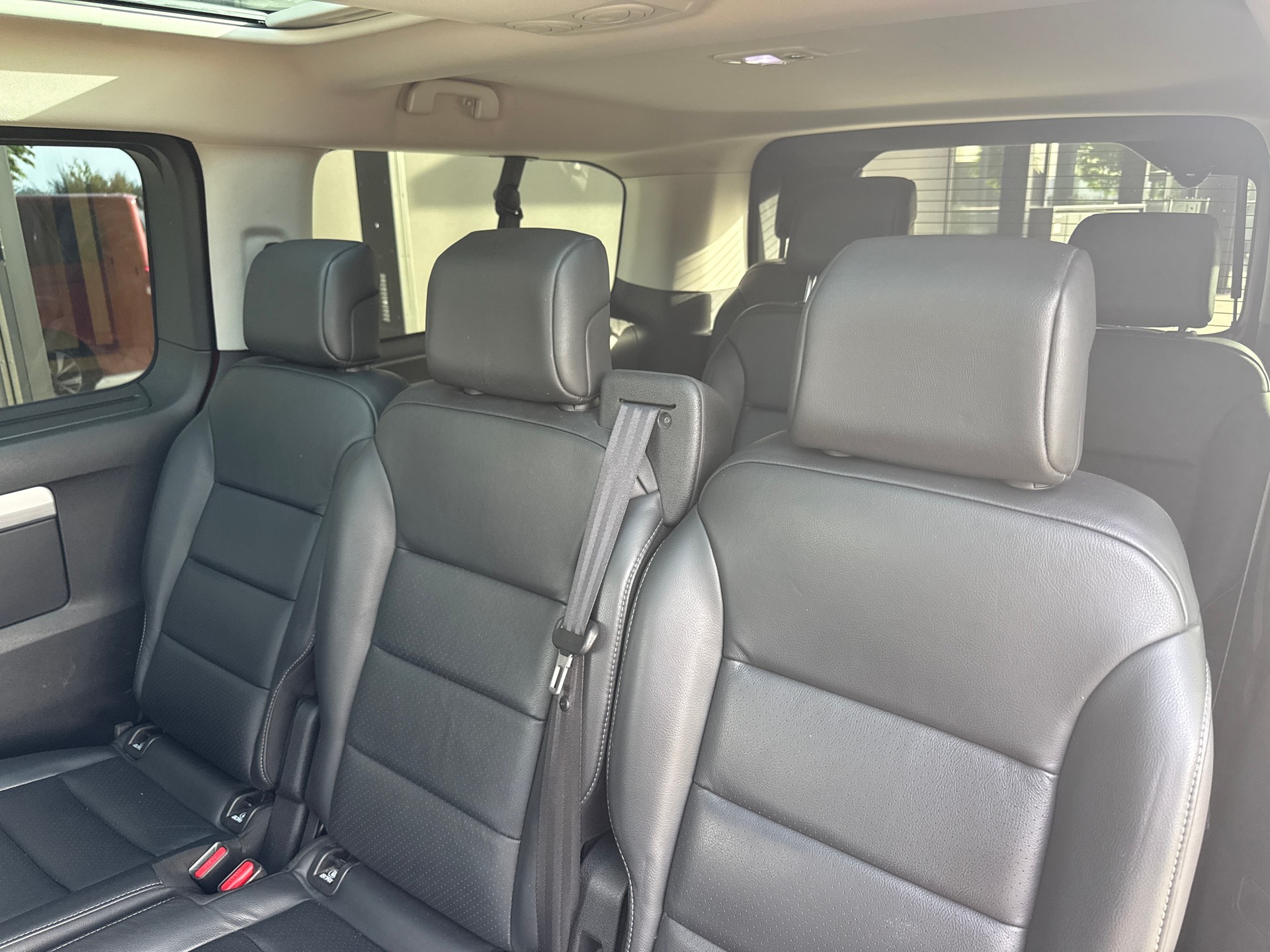 CITROEN Spacetourer 2.0 BlueHDi Shine XL EAT-image-7