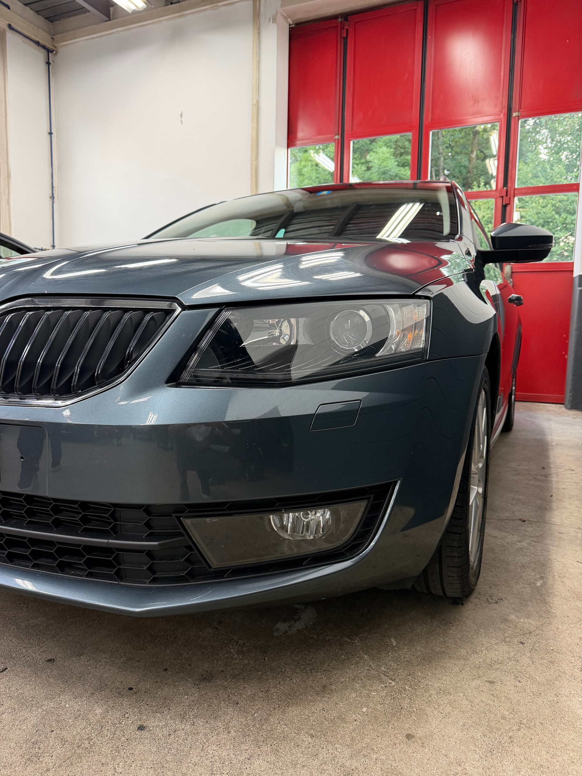 SKODA Octavia Combi 1.8 TSI Elegance 4x4 DSG //NEU AB MFK!-image-2