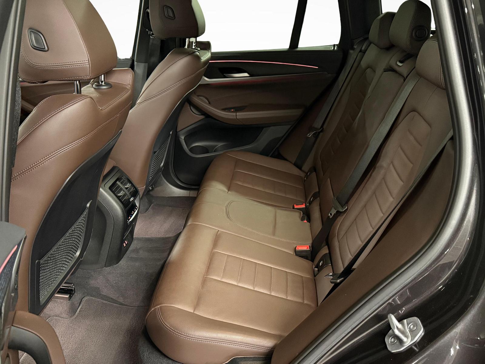 BMW X3 M40d-image-10