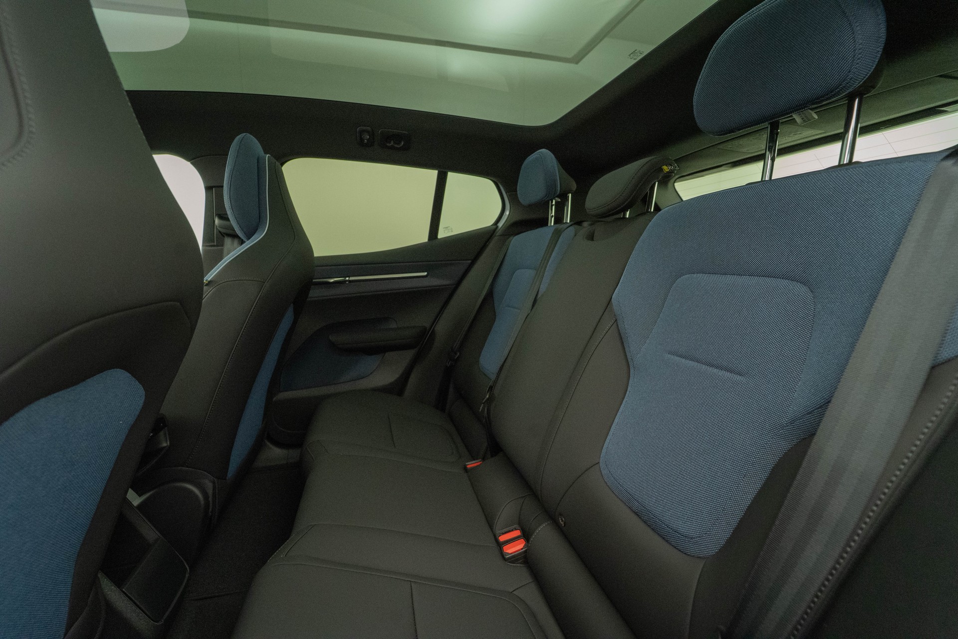 VOLVO EX30 P8 Ultra AWD-image-8