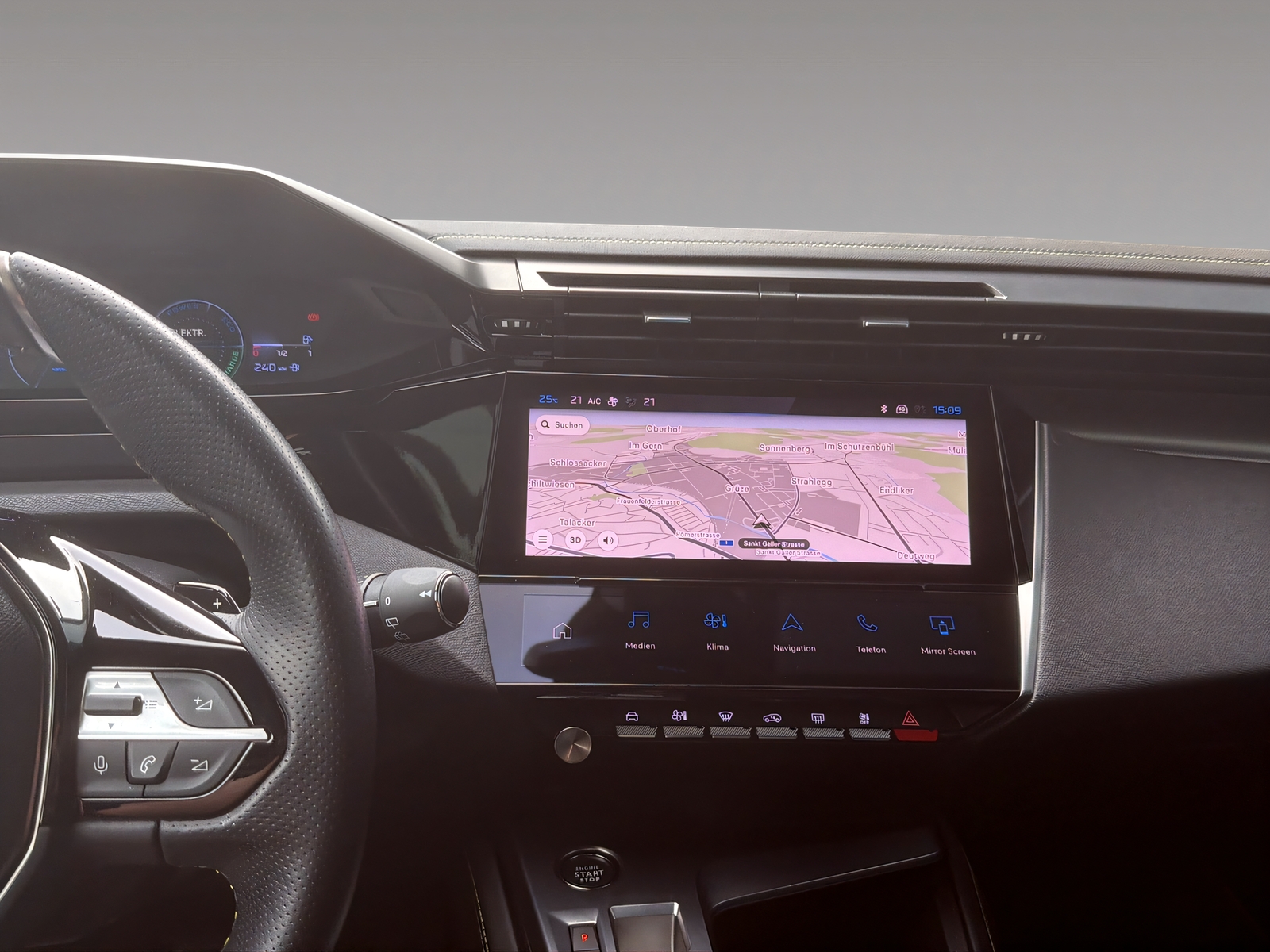 PEUGEOT 308 1.6 PHEV 225 GT Pack-image-13