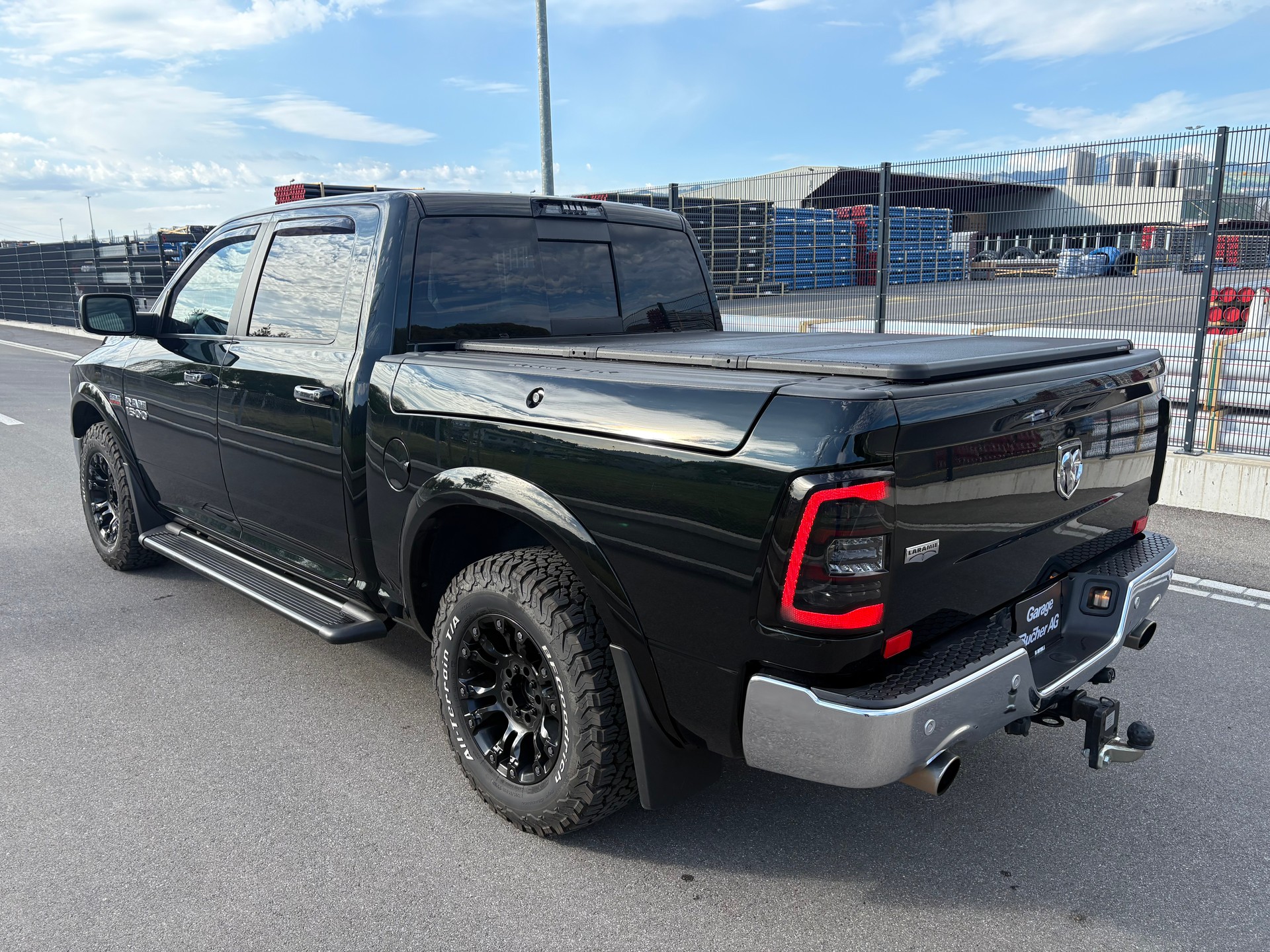 DODGE RAM 1500 Crewcab Laramie-image-3