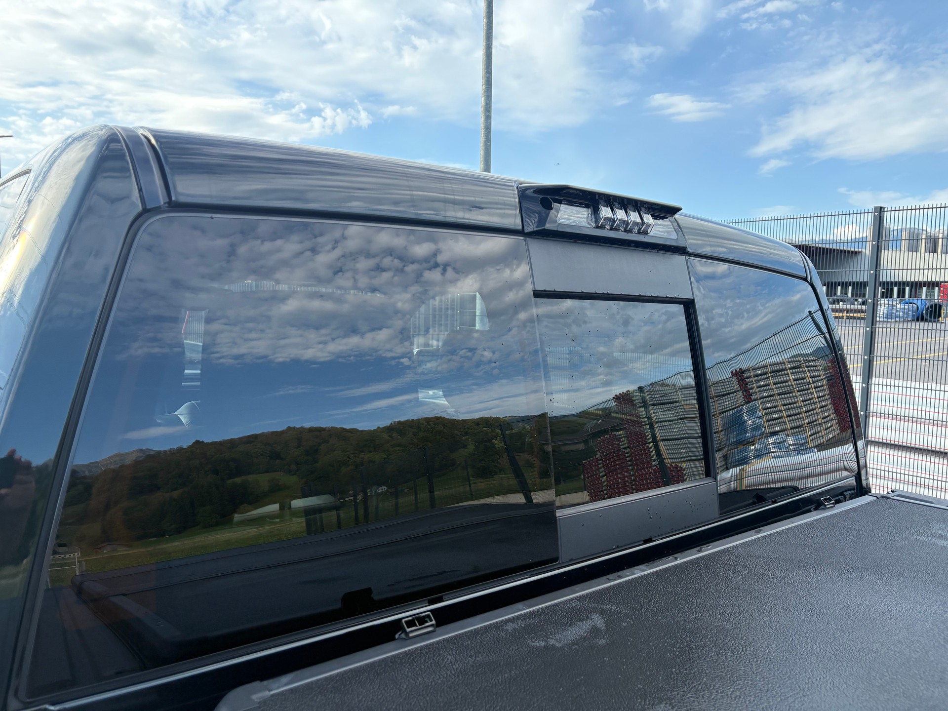 DODGE RAM 1500 Crewcab Laramie-image-7