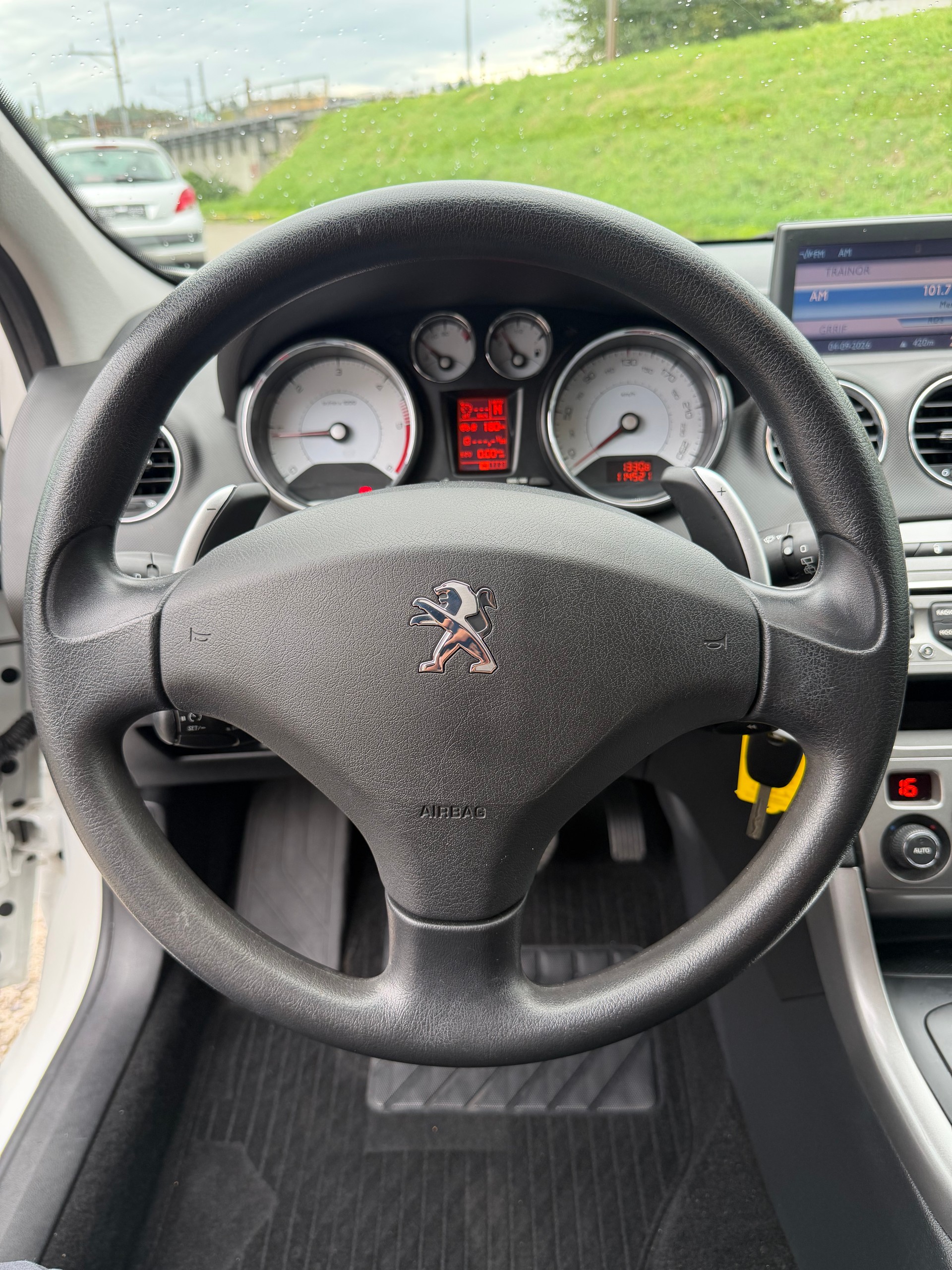PEUGEOT 308 SW 1.6 HDI Access EGS6-image-9