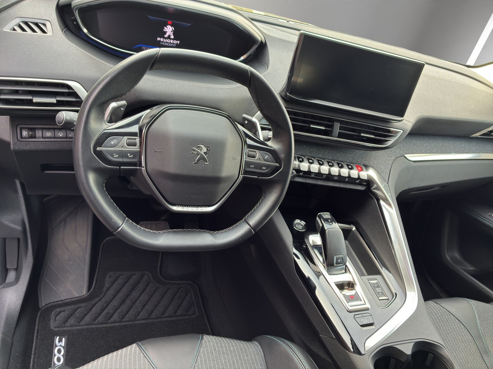 PEUGEOT 3008 1.2 PureTech Allure Pack EAT8-image-8