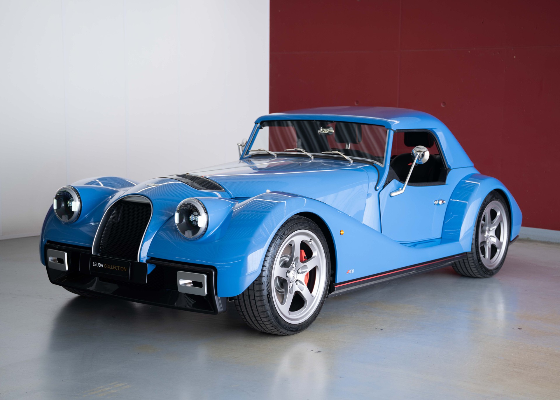 MORGAN Supersport 400 (New Swiss Executive car, not registered, special paint Yas Marina Blue, 30-month factory warranty)-image-4