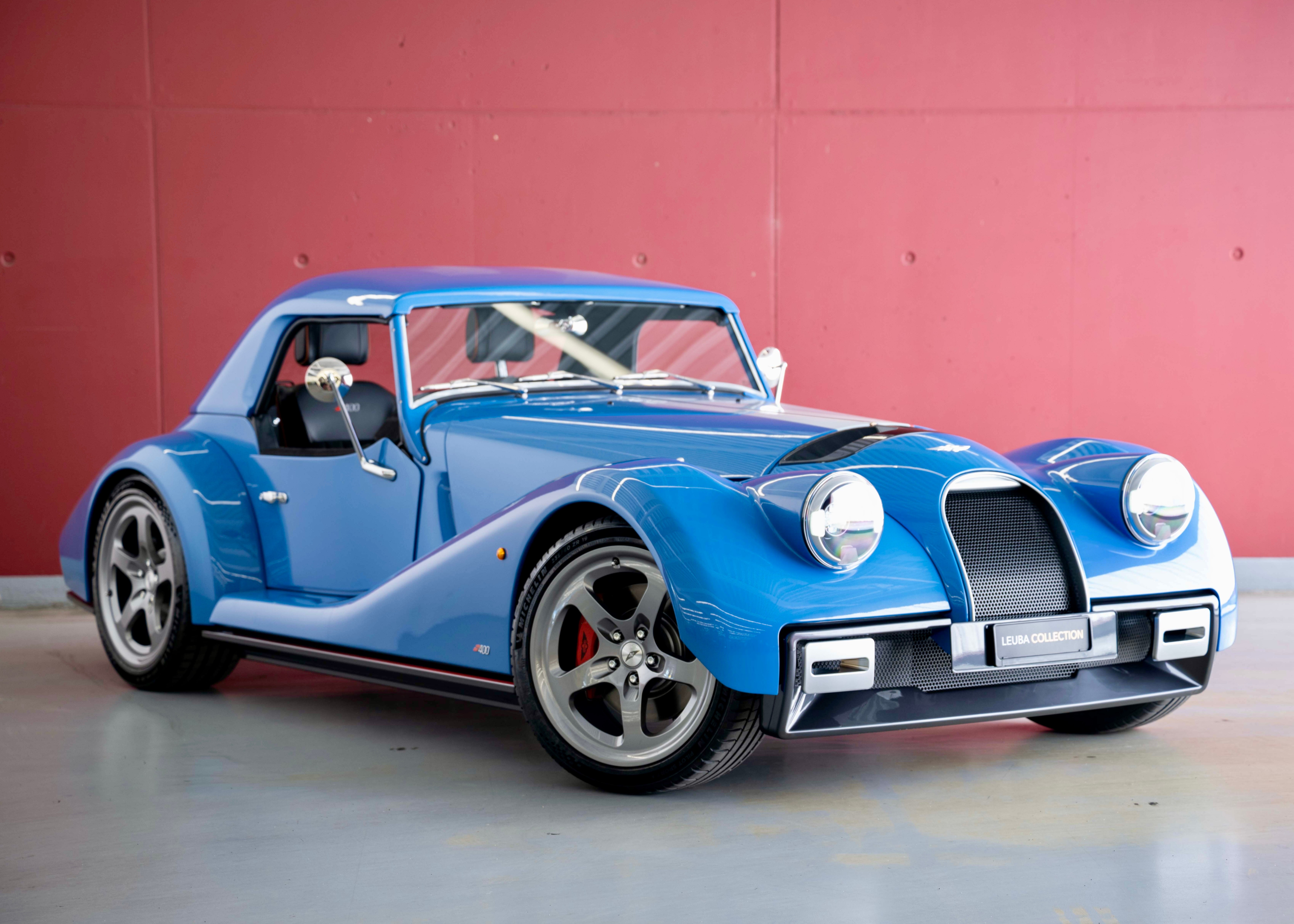 Photo MORGAN PLUS-SIX Supersport 400 (New Swiss Executive car, not registered, special paint Yas Marina Blue, 30-month factory warranty)