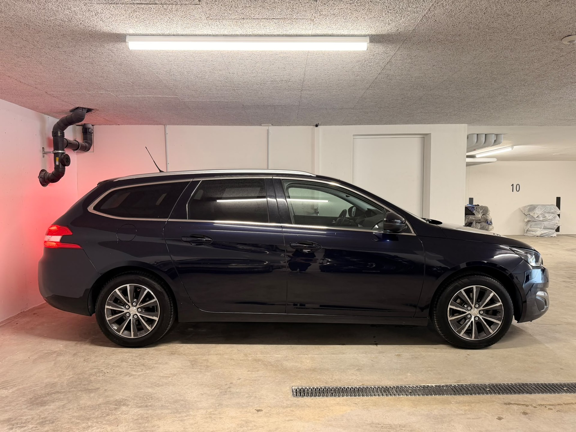PEUGEOT 308 SW 1.2 THP Allure Automatic-image-7