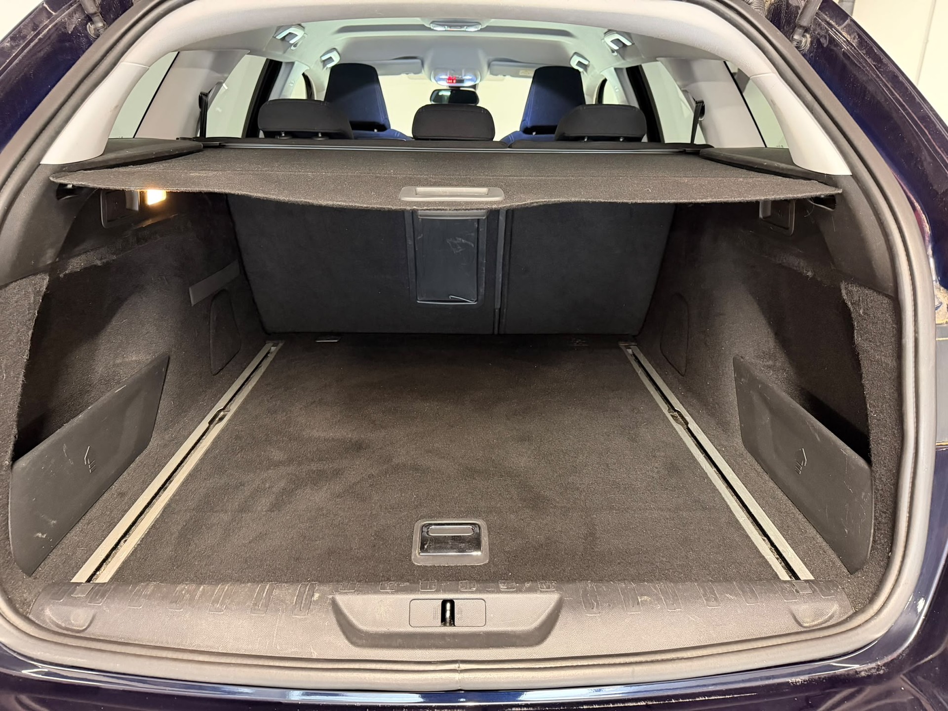 PEUGEOT 308 SW 1.2 THP Allure Automatic-image-11