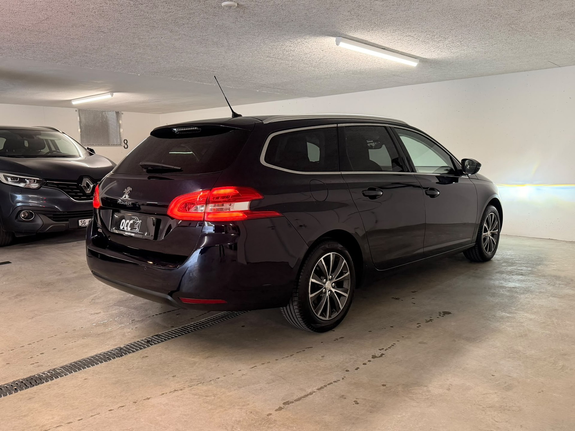 PEUGEOT 308 SW 1.2 THP Allure Automatic-image-6