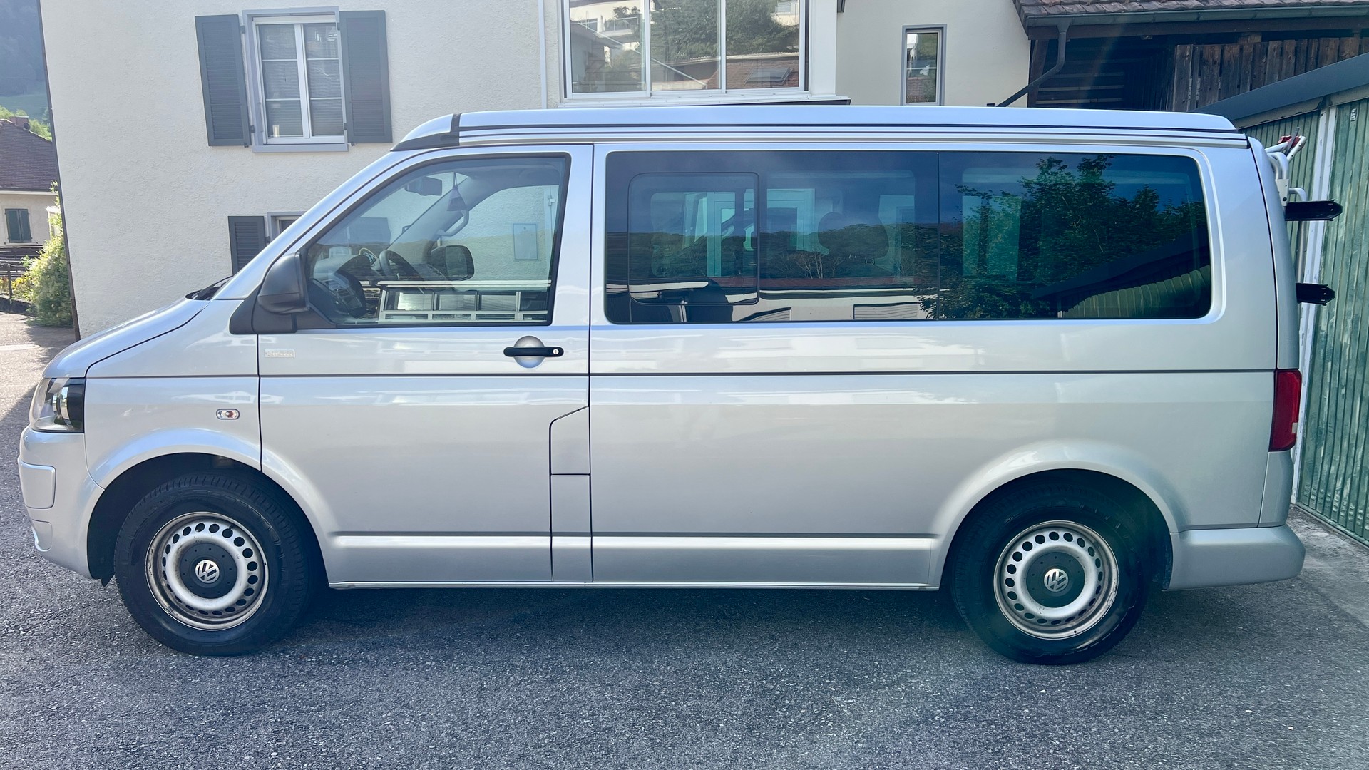 VW T5 California 2.0 TDI Beach Travel-image-4