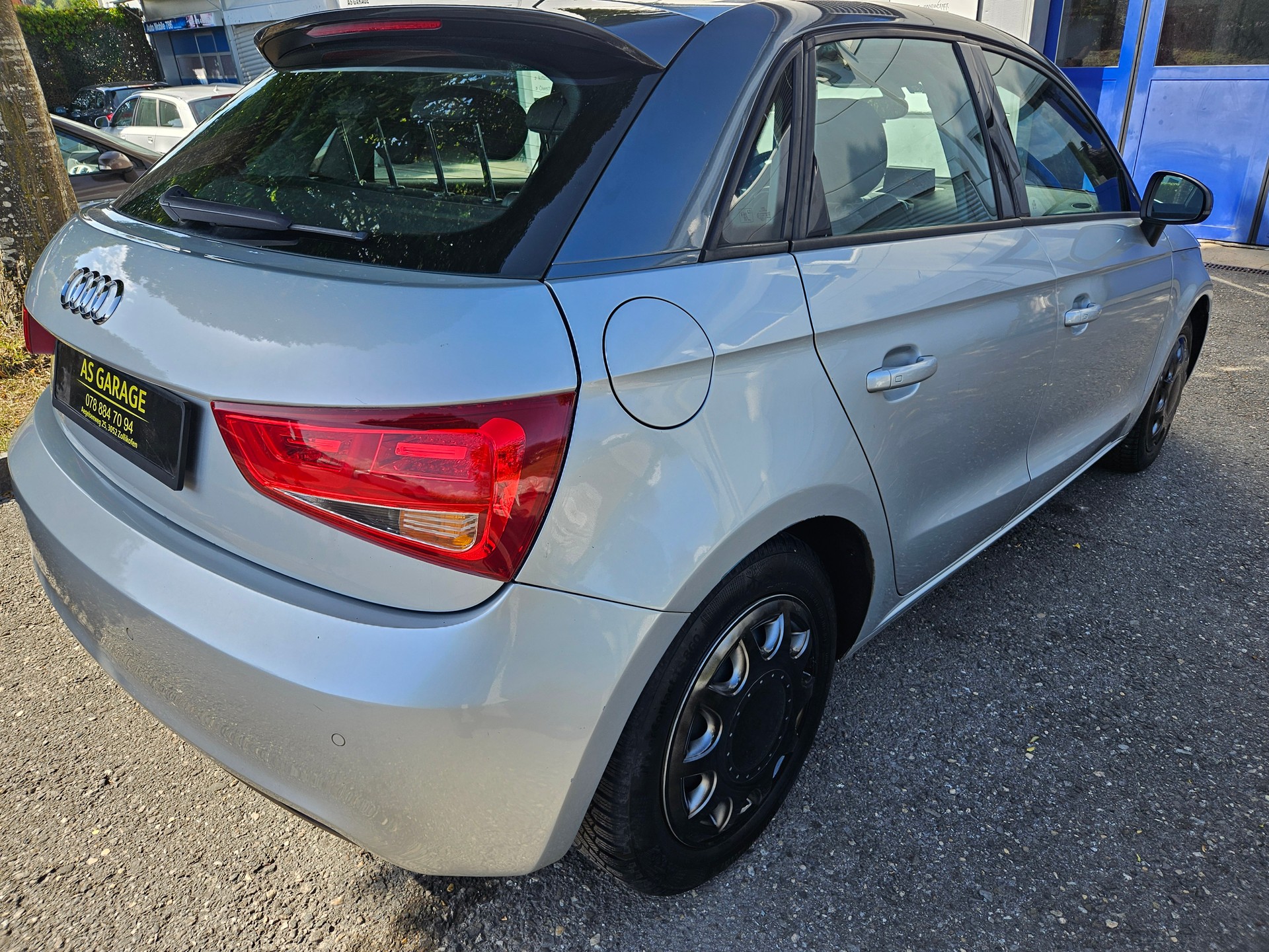 AUDI A1 Sportback 1.4 TFSI Attraction S-tronic-image-3