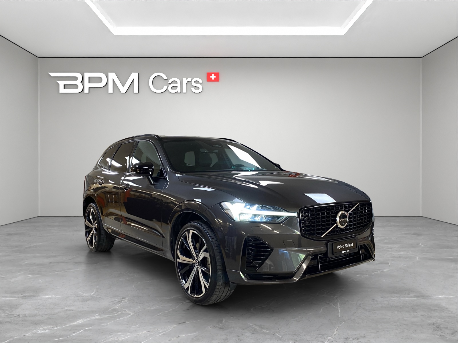 VOLVO XC60 T8 eAWD PluginHybrid Ultimate Dark Geartronic-image-4