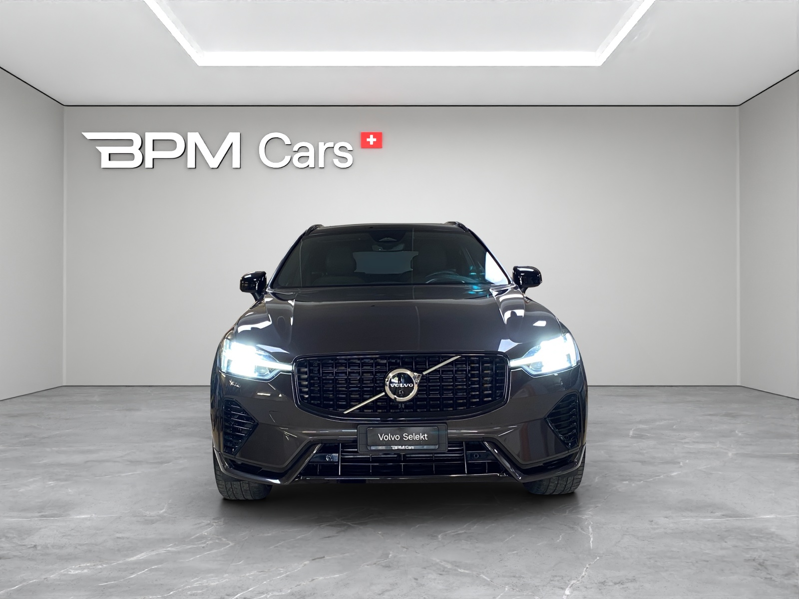 VOLVO XC60 T8 eAWD PluginHybrid Ultimate Dark Geartronic-image-2