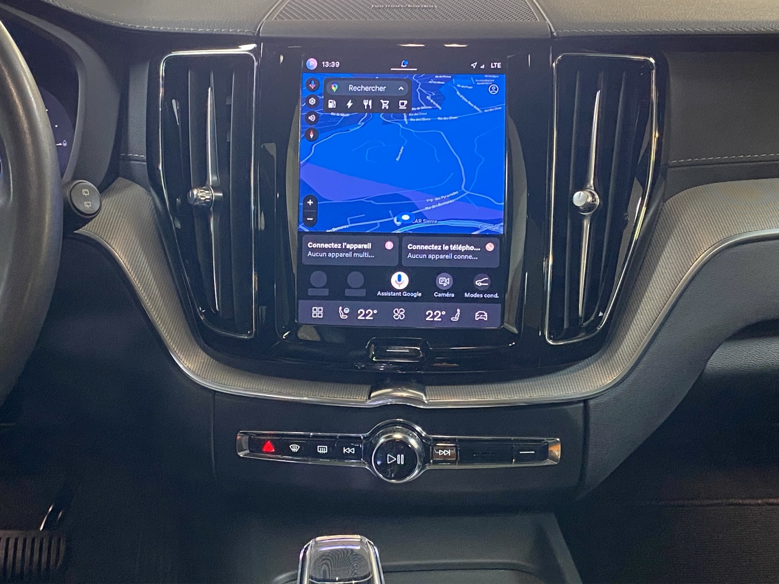 VOLVO XC60 T8 eAWD PluginHybrid Ultimate Dark Geartronic-image-10