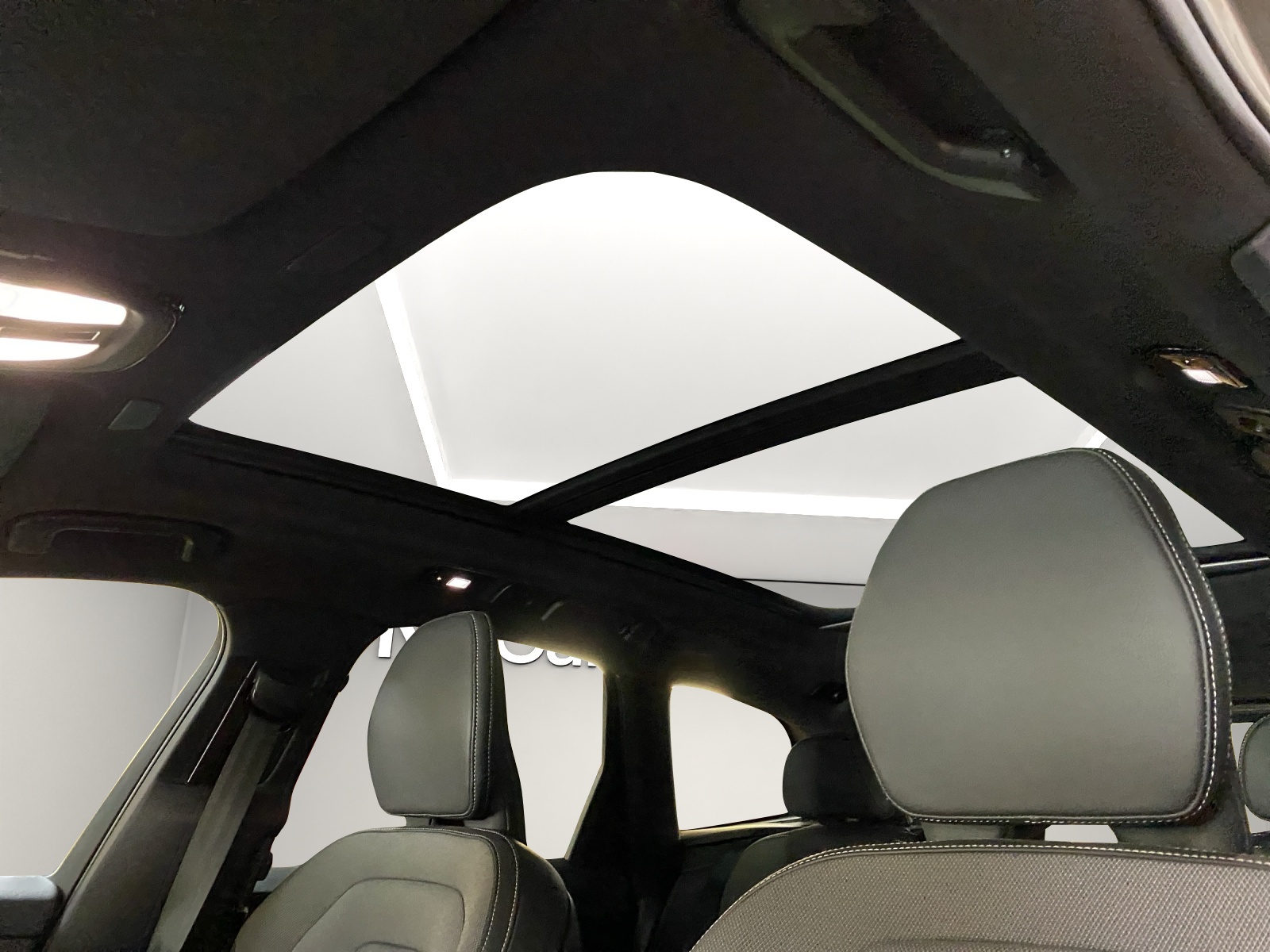 VOLVO XC60 T8 eAWD PluginHybrid Ultimate Dark Geartronic-image-14