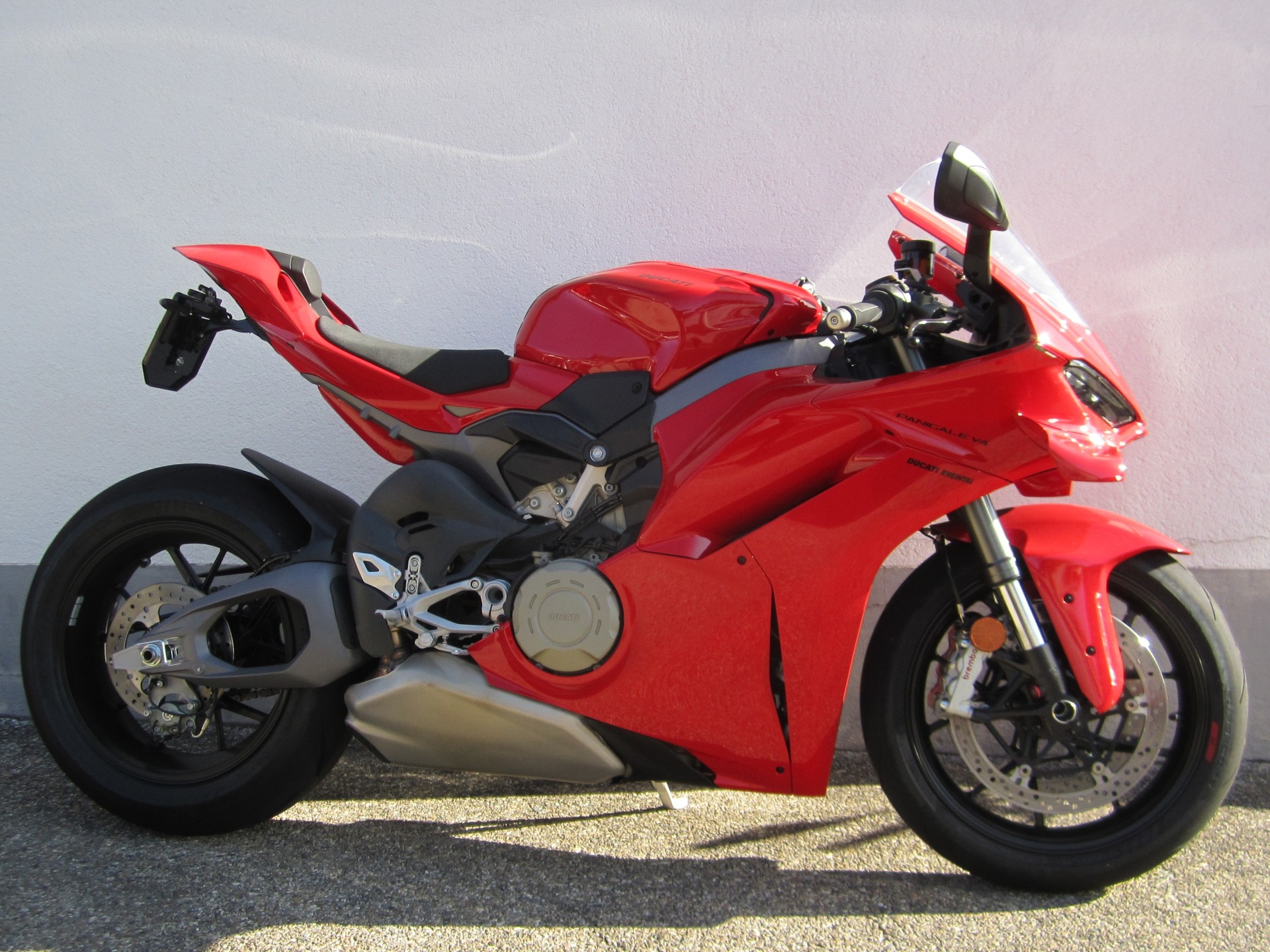 DUCATI Panigale V4