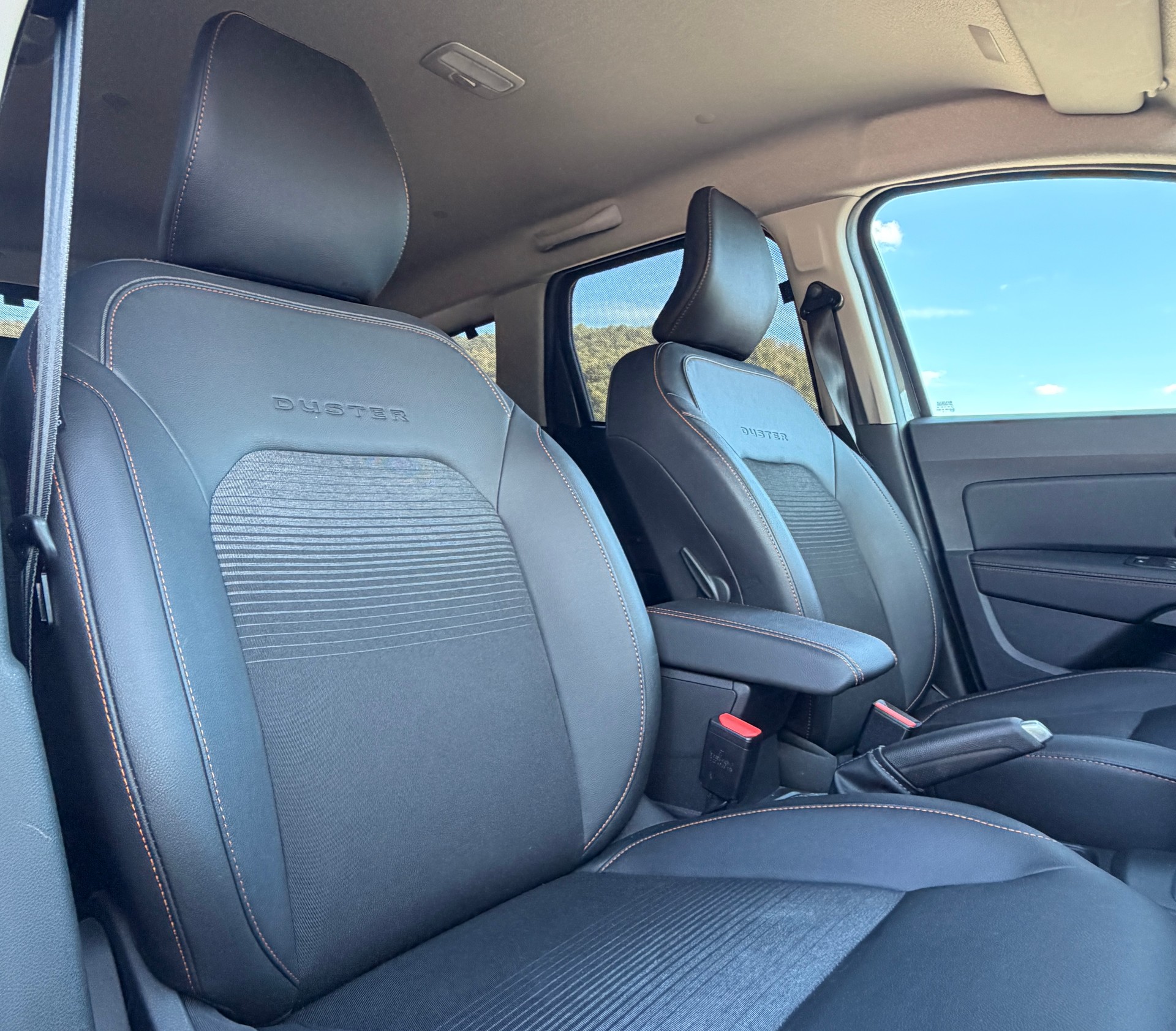 DACIA Duster TCe 150 Extreme EDC 4x2-image-13