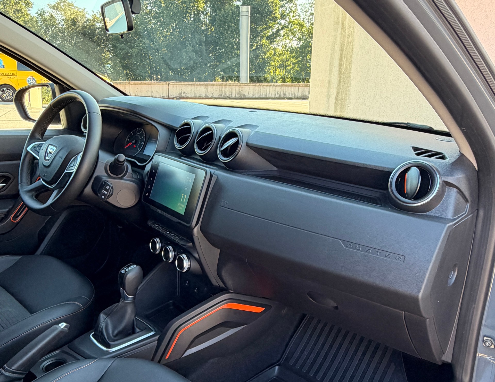 DACIA Duster TCe 150 Extreme EDC 4x2-image-9