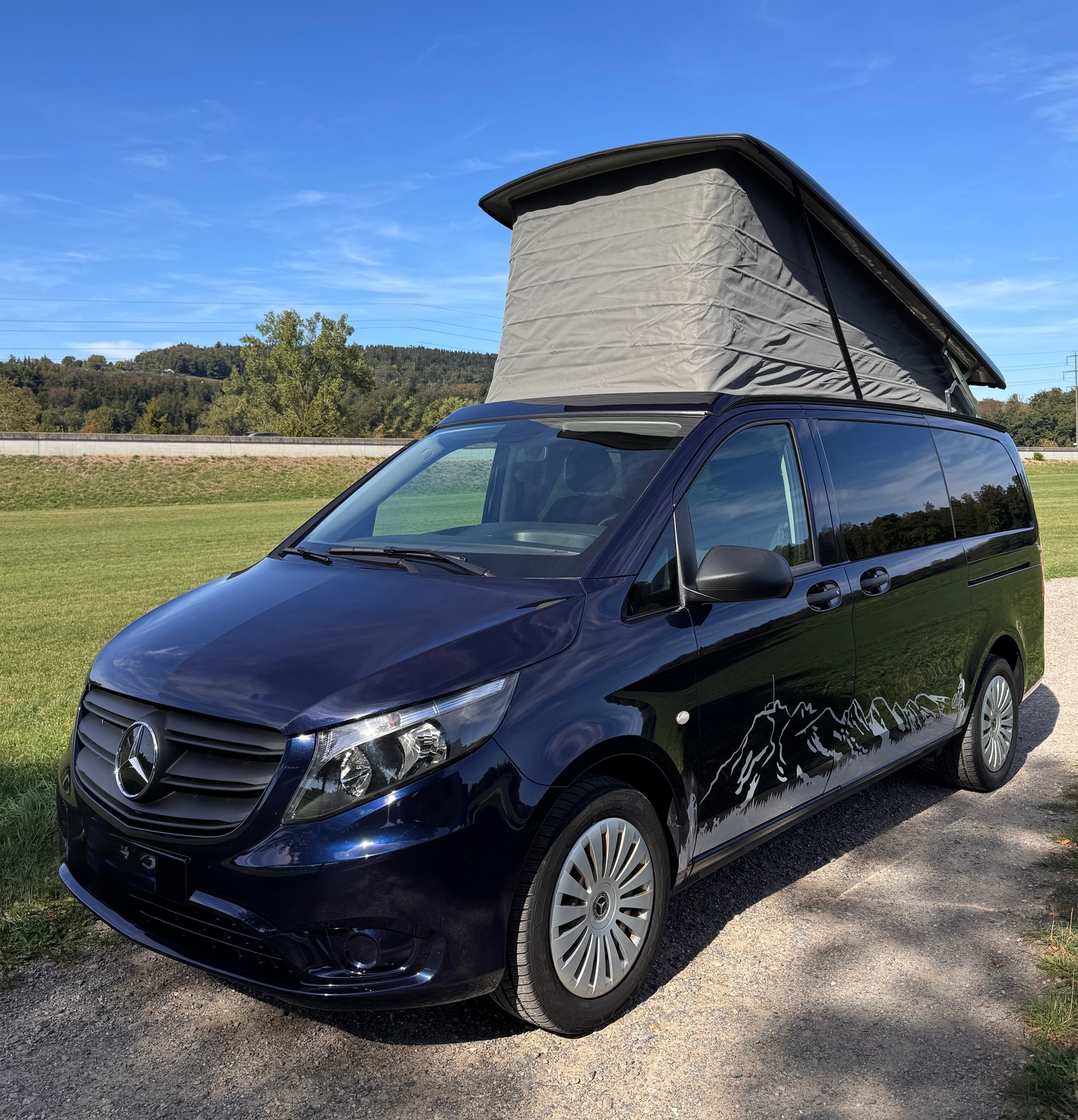MERCEDES-BENZ 220d Activity 4MATIC 9G-TRONIC-image-0