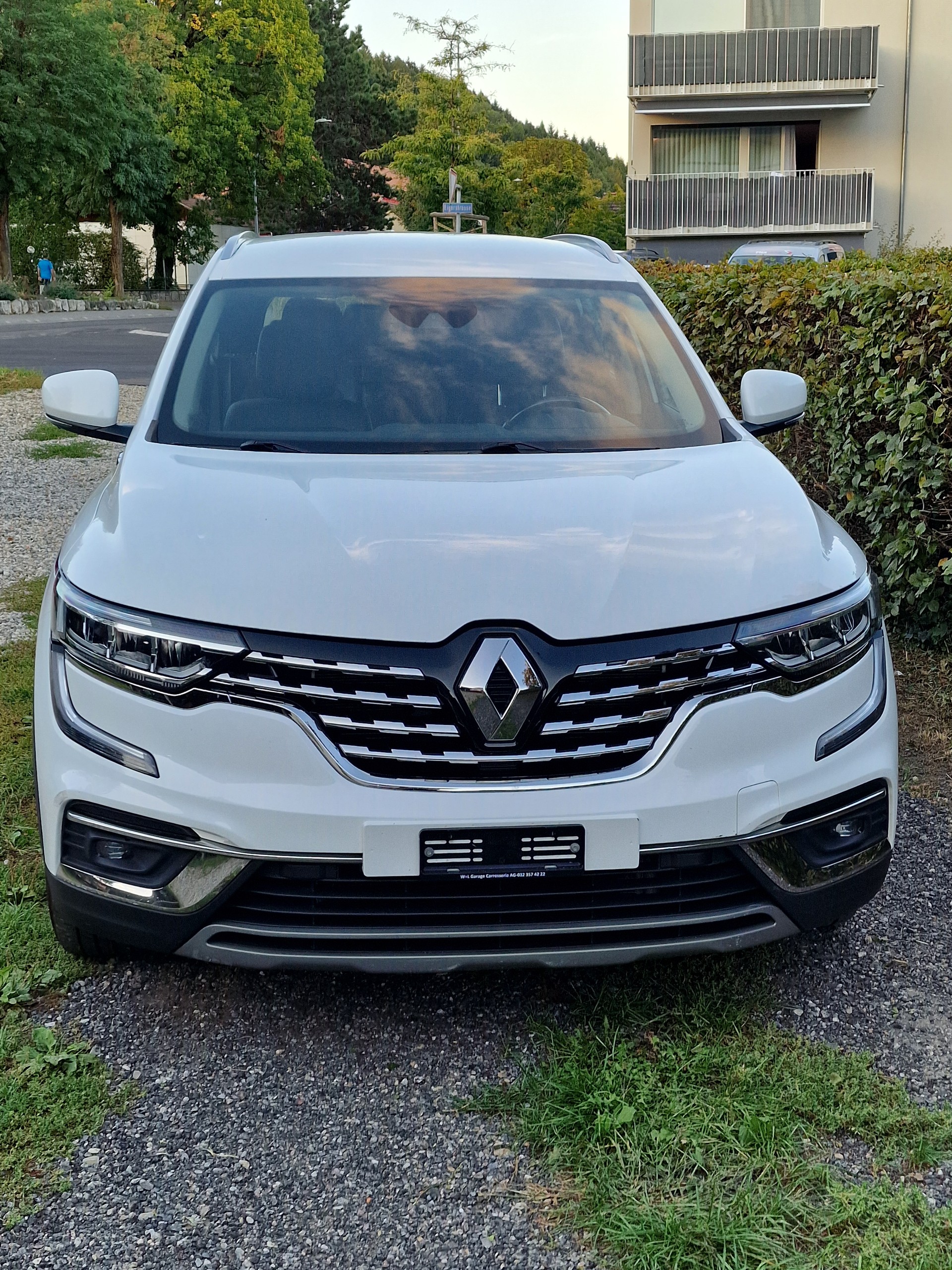 RENAULT 2.0 Blue dCi Zen X-Tronic 4WD-image-3