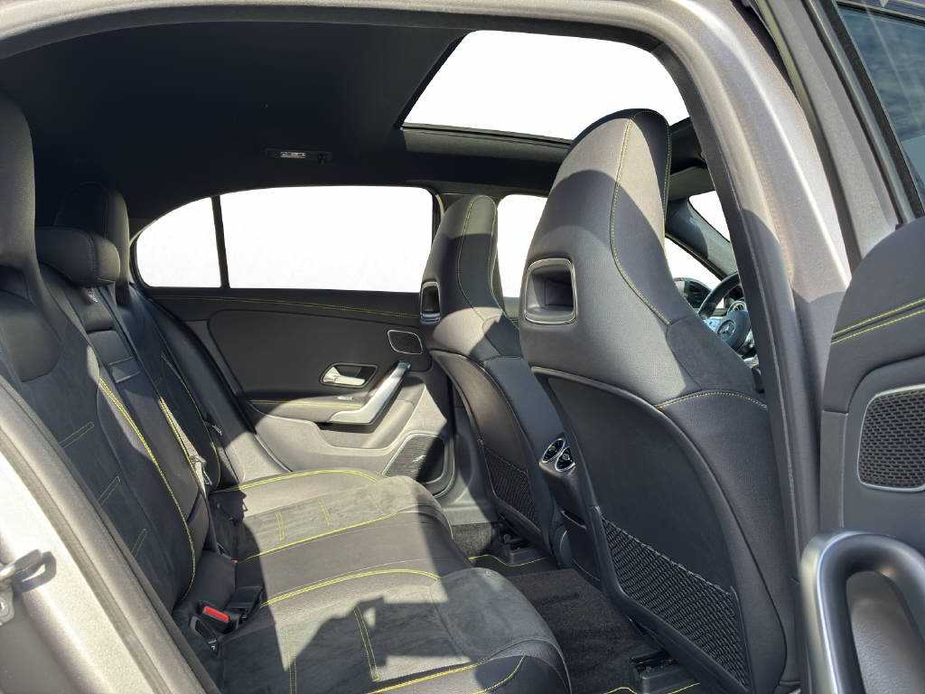 MERCEDES-BENZ A 250 AMG Line 4M Edition 1-image-12