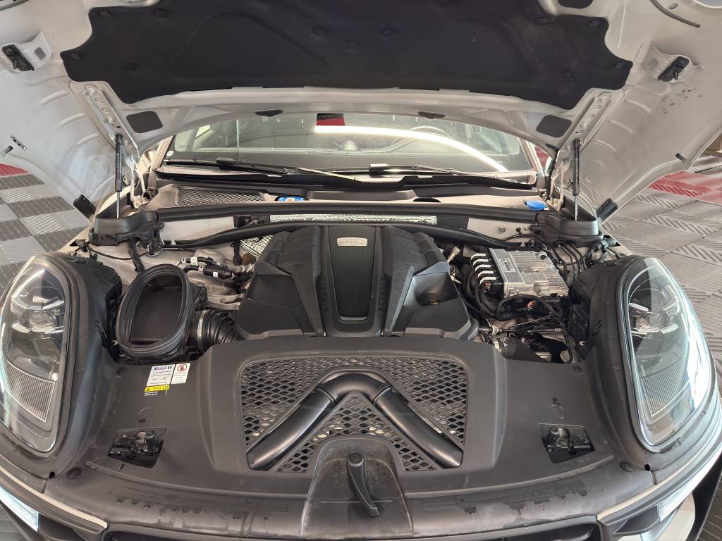 PORSCHE Macan S PDK-image-9