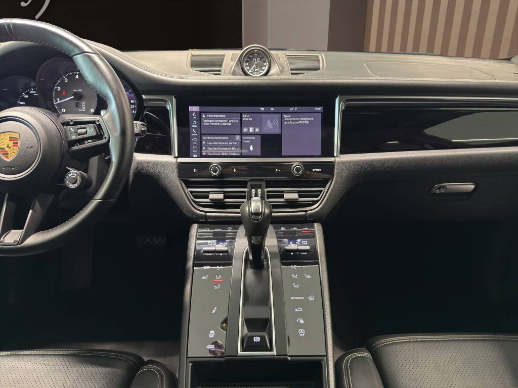 PORSCHE Macan S PDK-image-12