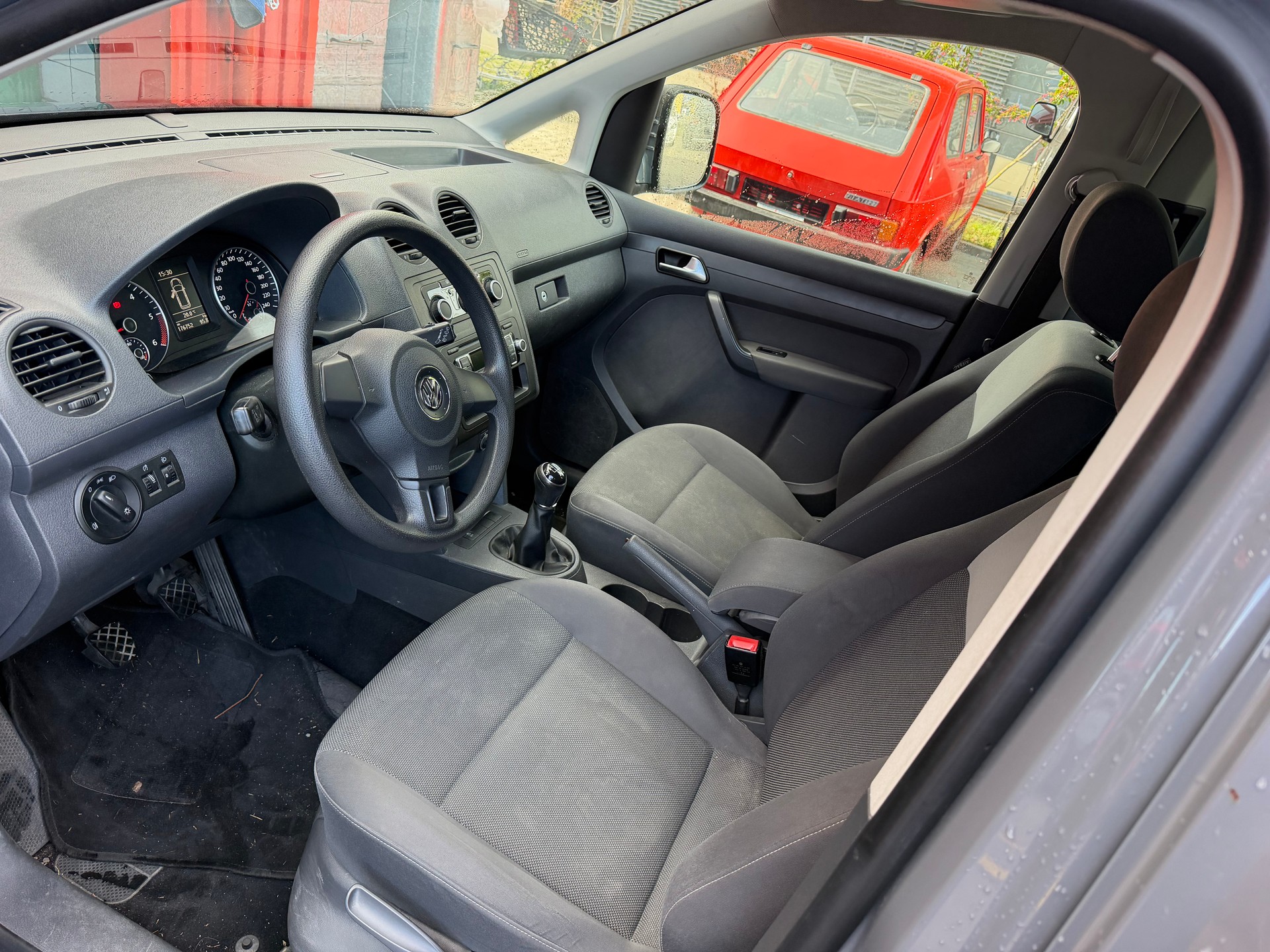 VW Caddy Maxi 2.0 TDI CR 4Motion Trendline-image-9