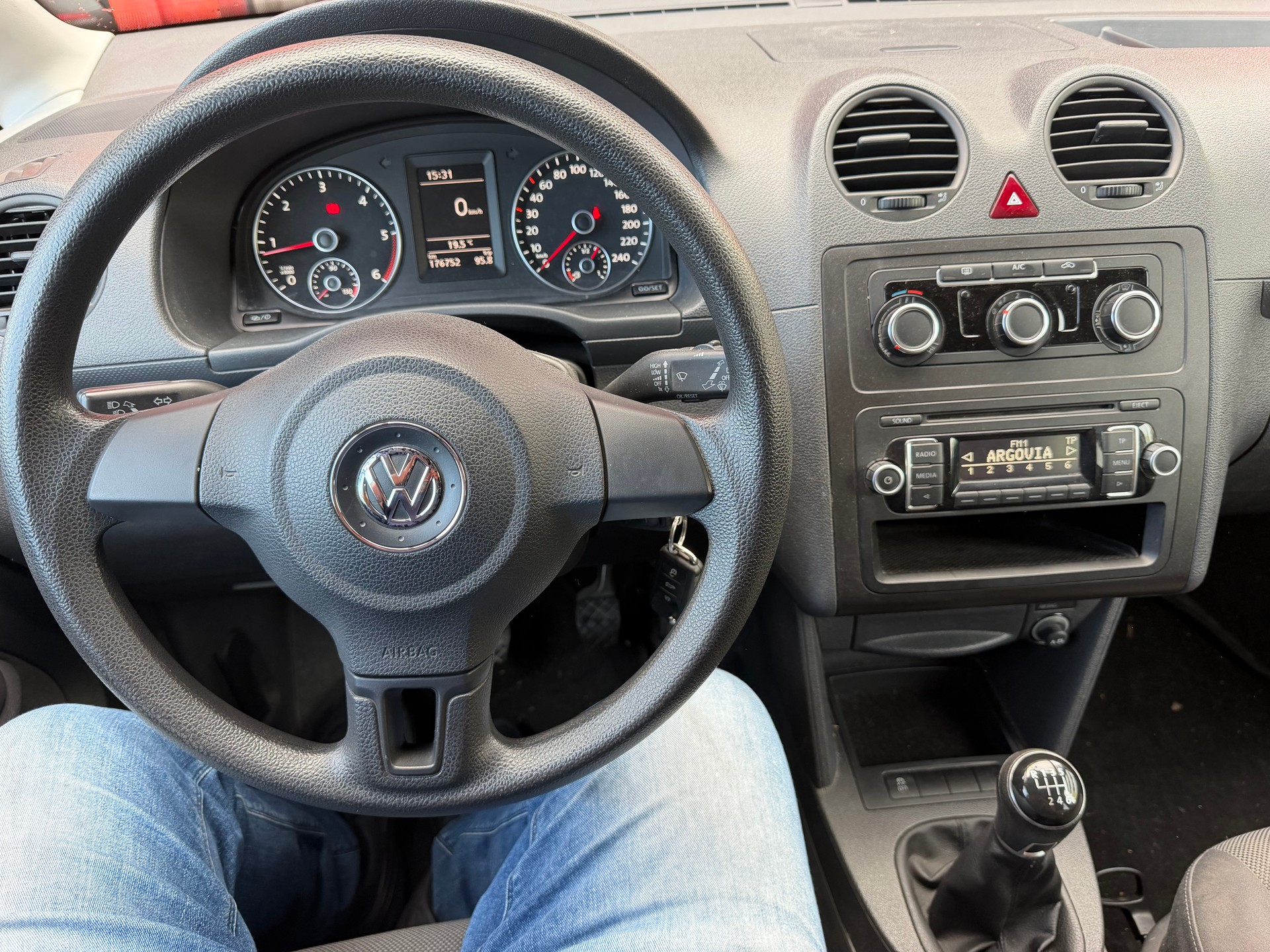 VW Caddy Maxi 2.0 TDI CR 4Motion Trendline-image-14