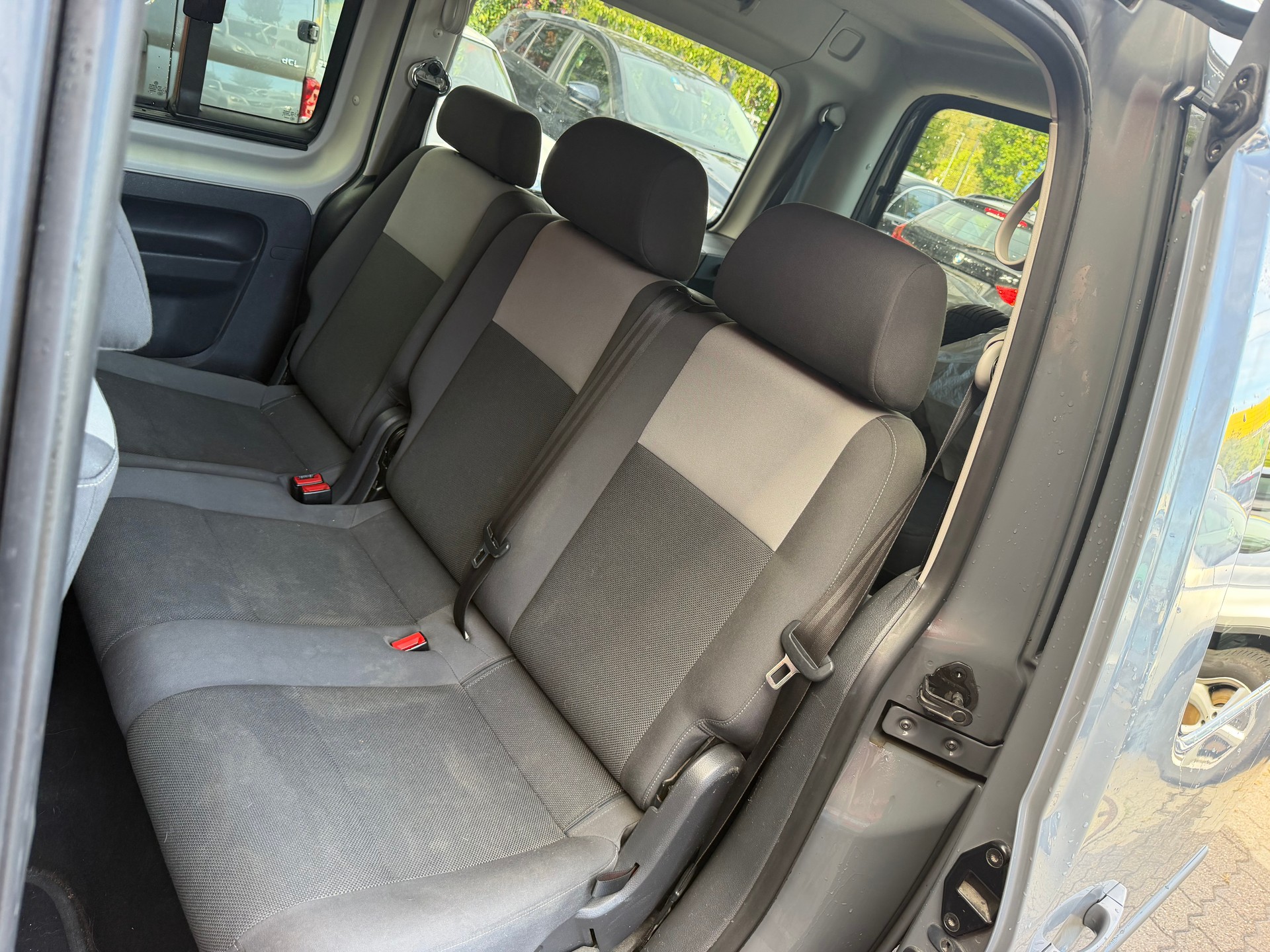 VW Caddy Maxi 2.0 TDI CR 4Motion Trendline-image-10