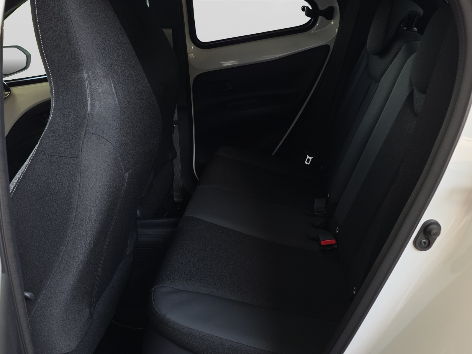 TOYOTA Aygo X 1.5 VVT-i HSD GR Sport-image-12