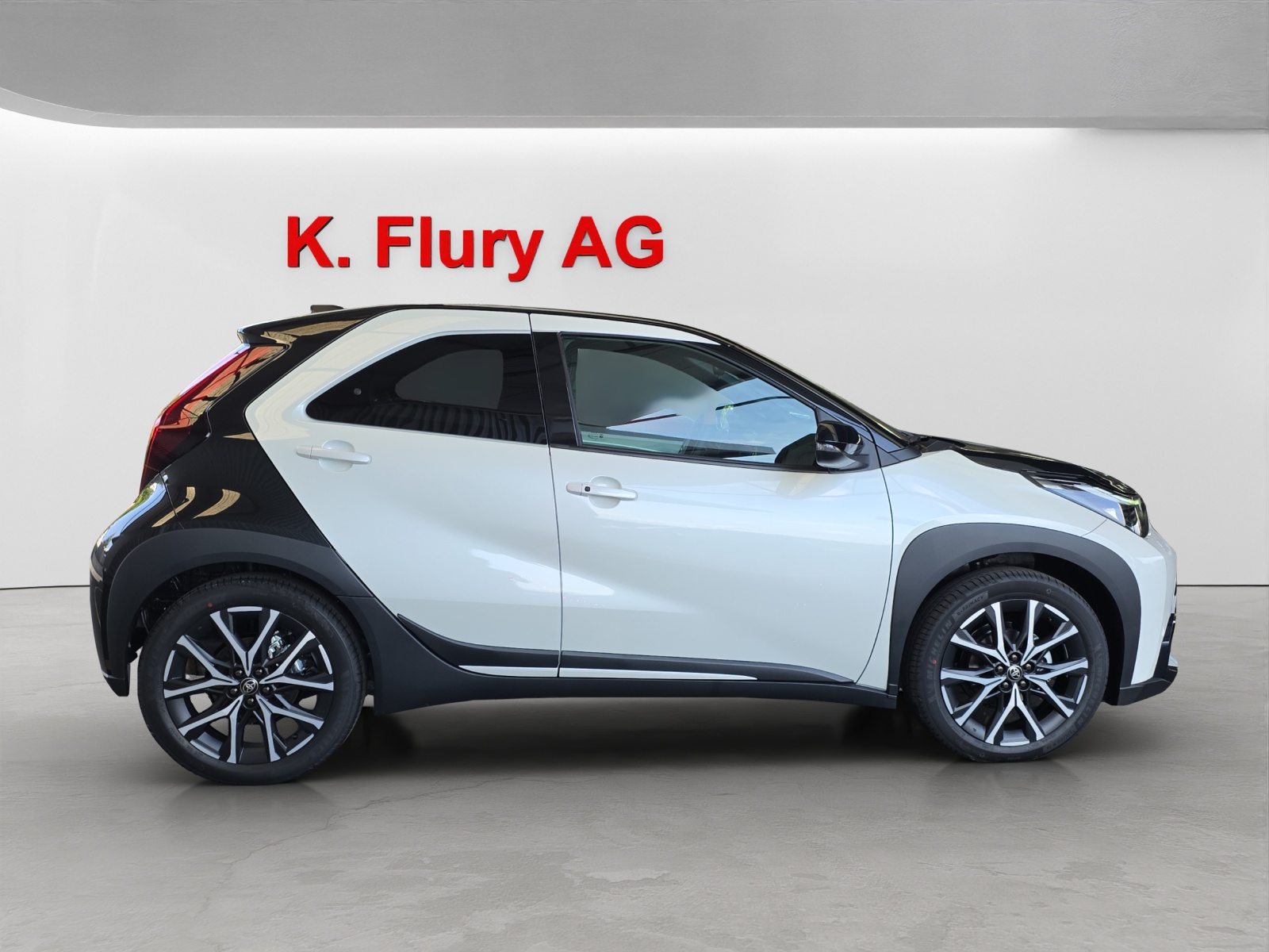 TOYOTA Aygo X 1.5 VVT-i HSD GR Sport-image-5