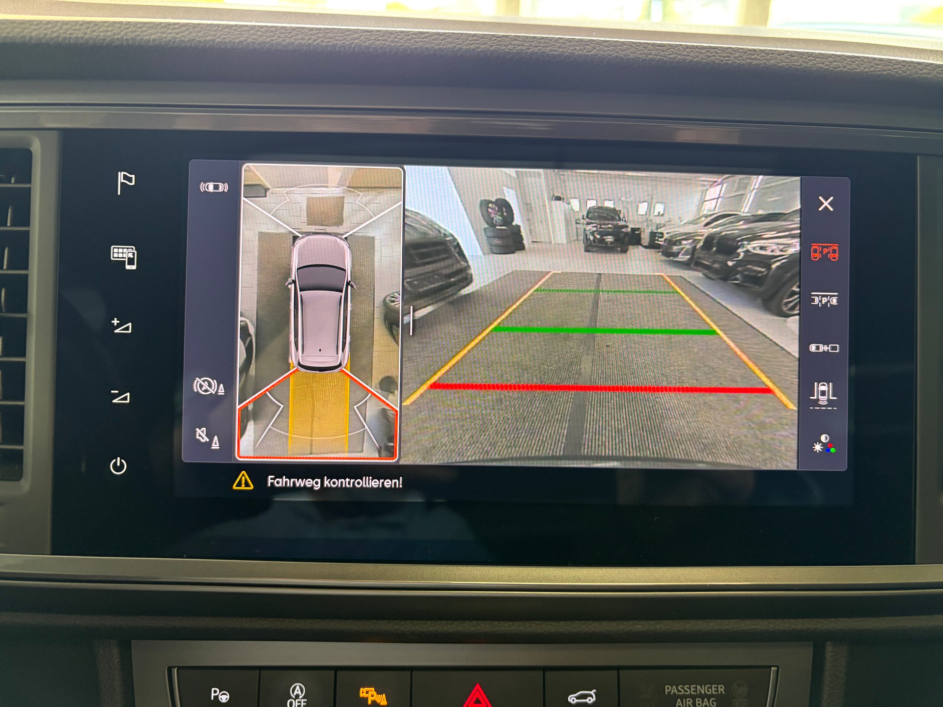 CUPRA Ateca 2.0TSI 4Drive DSG | AHK | PANORAMA | BeatsAudio Sound |-image-16