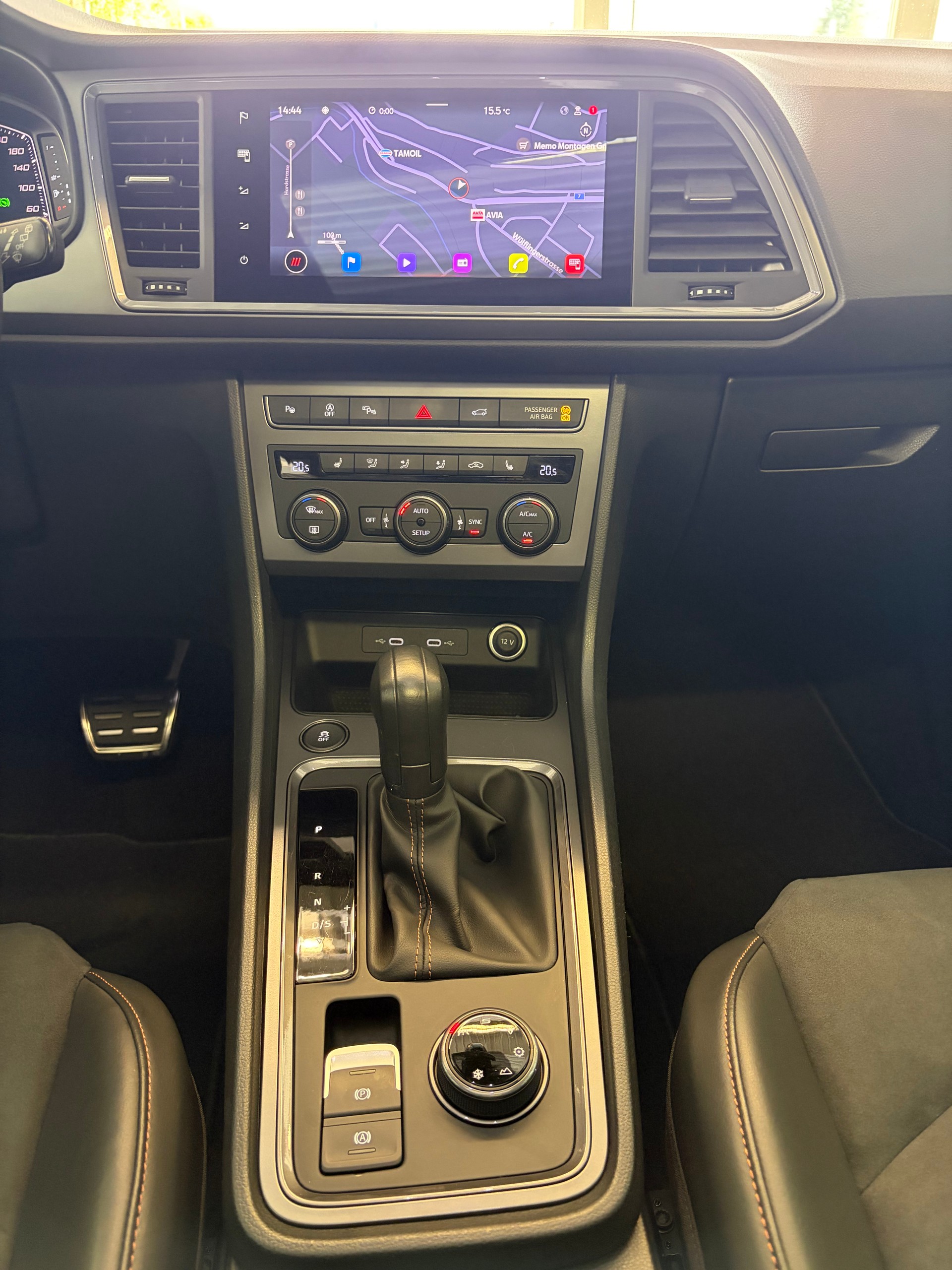 CUPRA Ateca 2.0TSI 4Drive DSG | AHK | PANORAMA | BeatsAudio Sound |-image-14