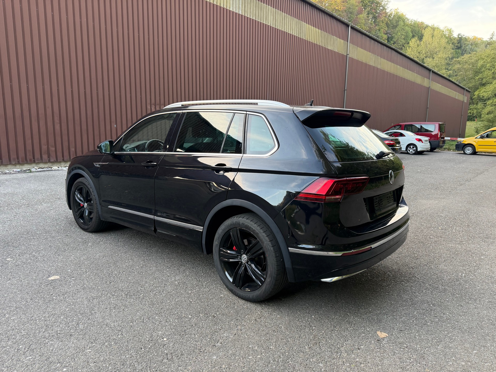 VW Tiguan 2.0 TDI SCR Highline 4Motion DSG-image-4