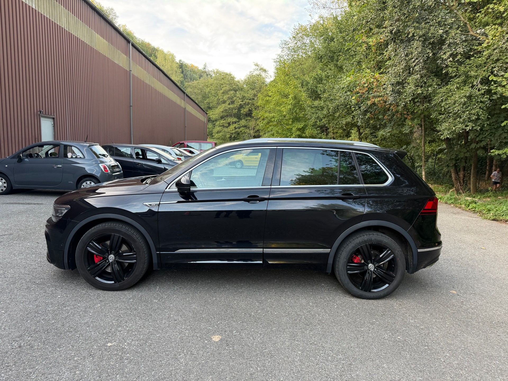 VW Tiguan 2.0 TDI SCR Highline 4Motion DSG-image-2