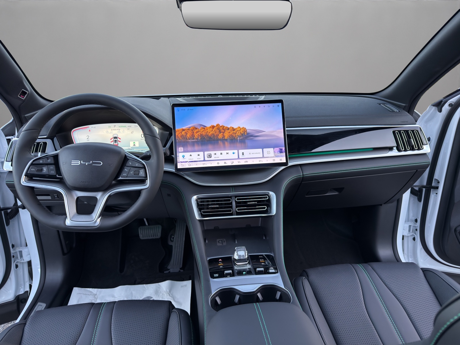 BYD Seal U DM-i Design AWD-image-13
