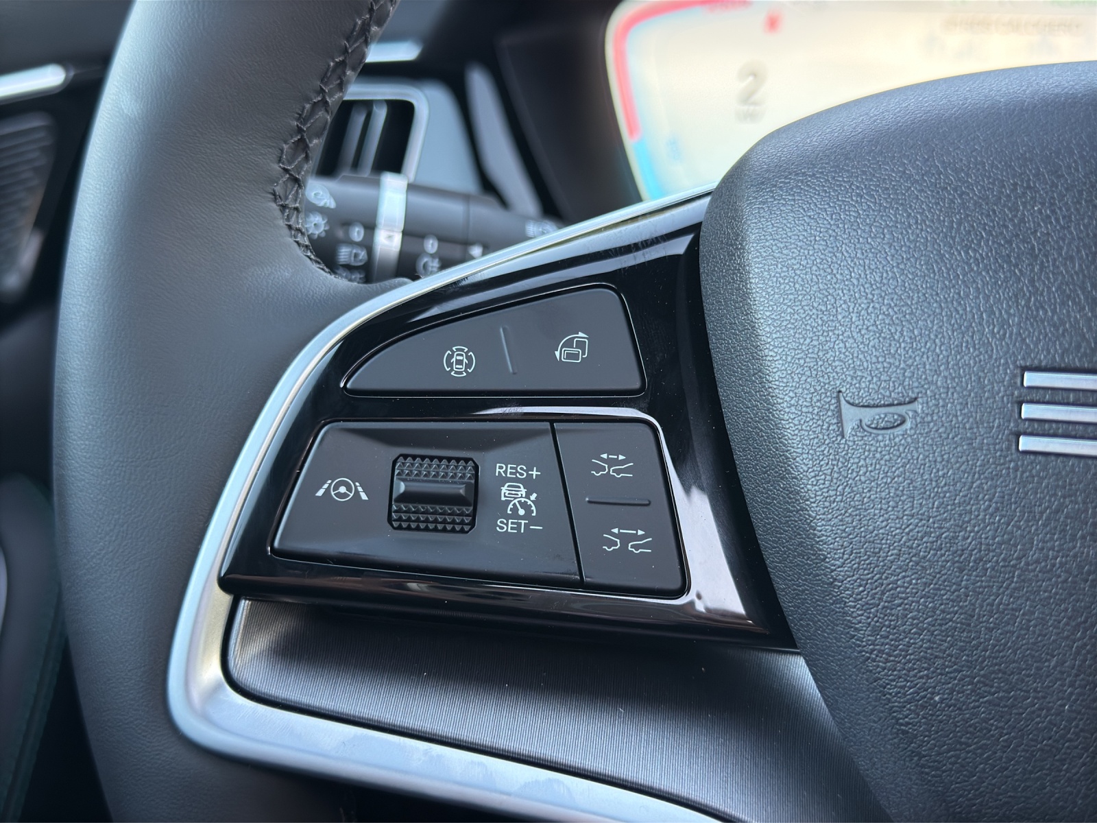 BYD Seal U DM-i Design AWD-image-25