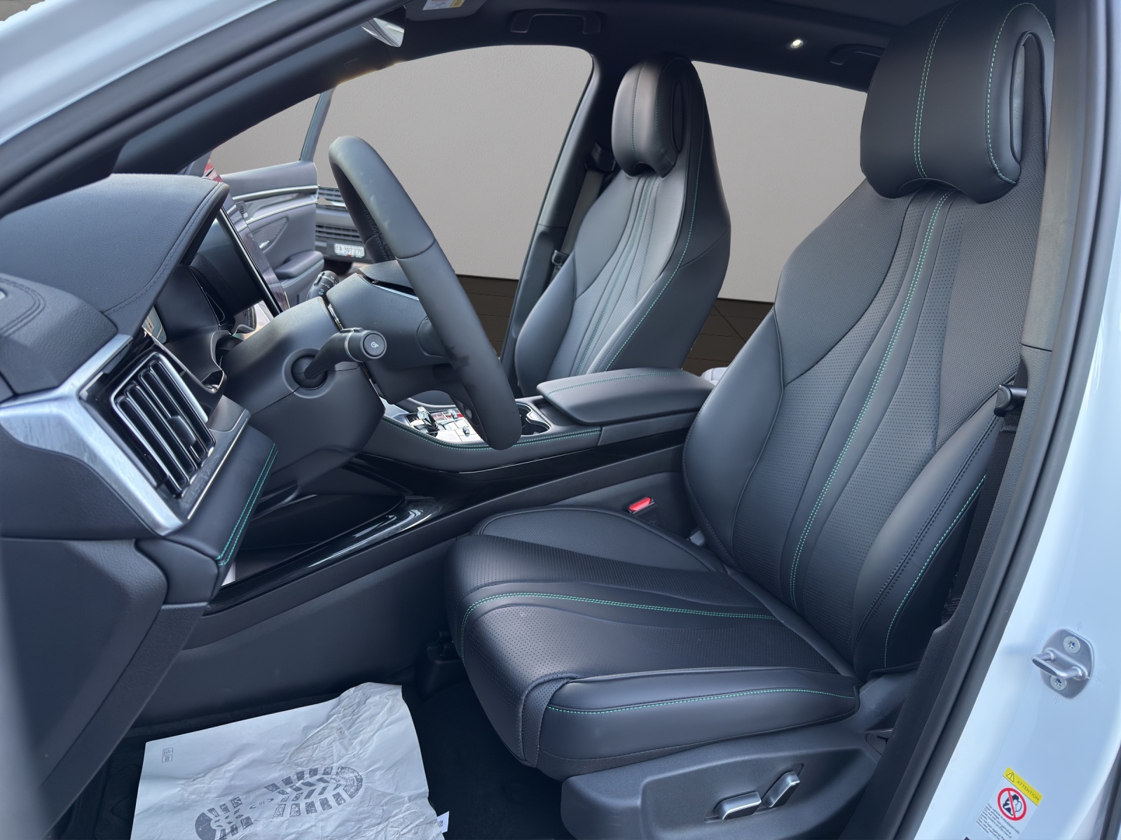 BYD Seal U DM-i Design AWD-image-8