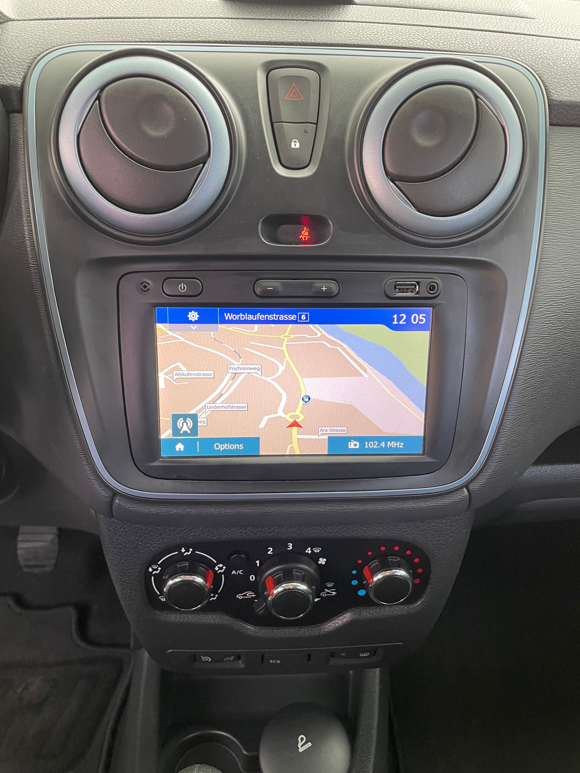 DACIA Lodgy 1.2 T Stepway 7PL-image-10