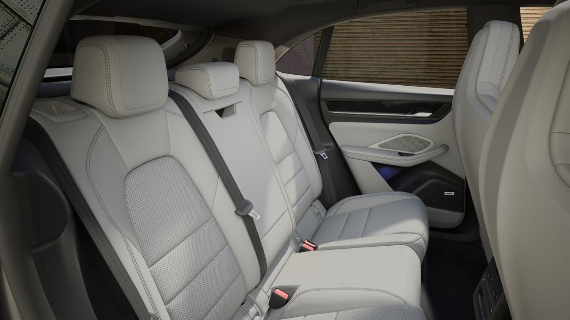 PORSCHE Macan 4S-image-12