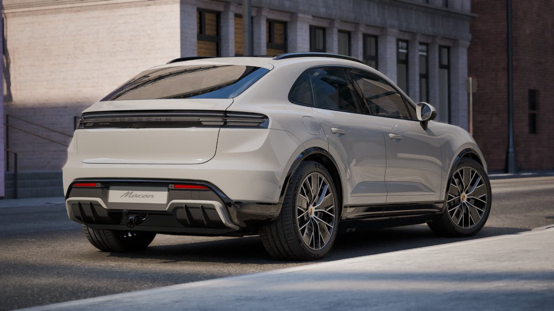 PORSCHE Macan 4-image-8