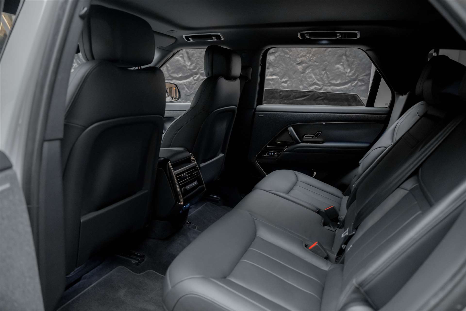 LAND ROVER Range Rover Sport D300 3.0 TD6 MHEV Dynamic SE Automatic *URBAN *24" Felgen*Werksgarantie*-image-11